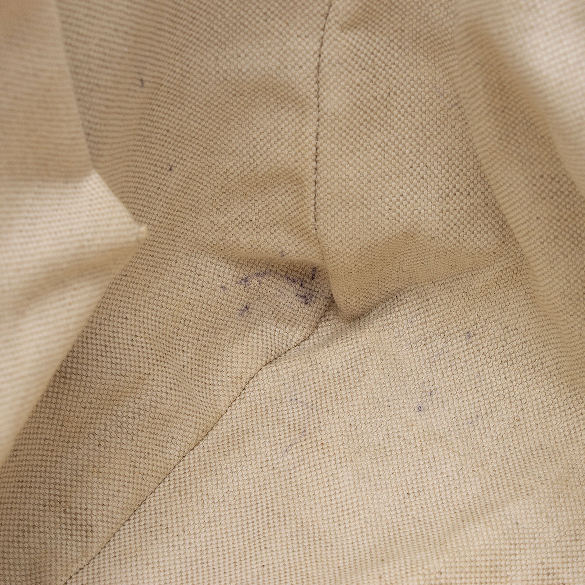 Gucci Diamante Canvas 1973 Medium Tote (SHF-uEOrw8)