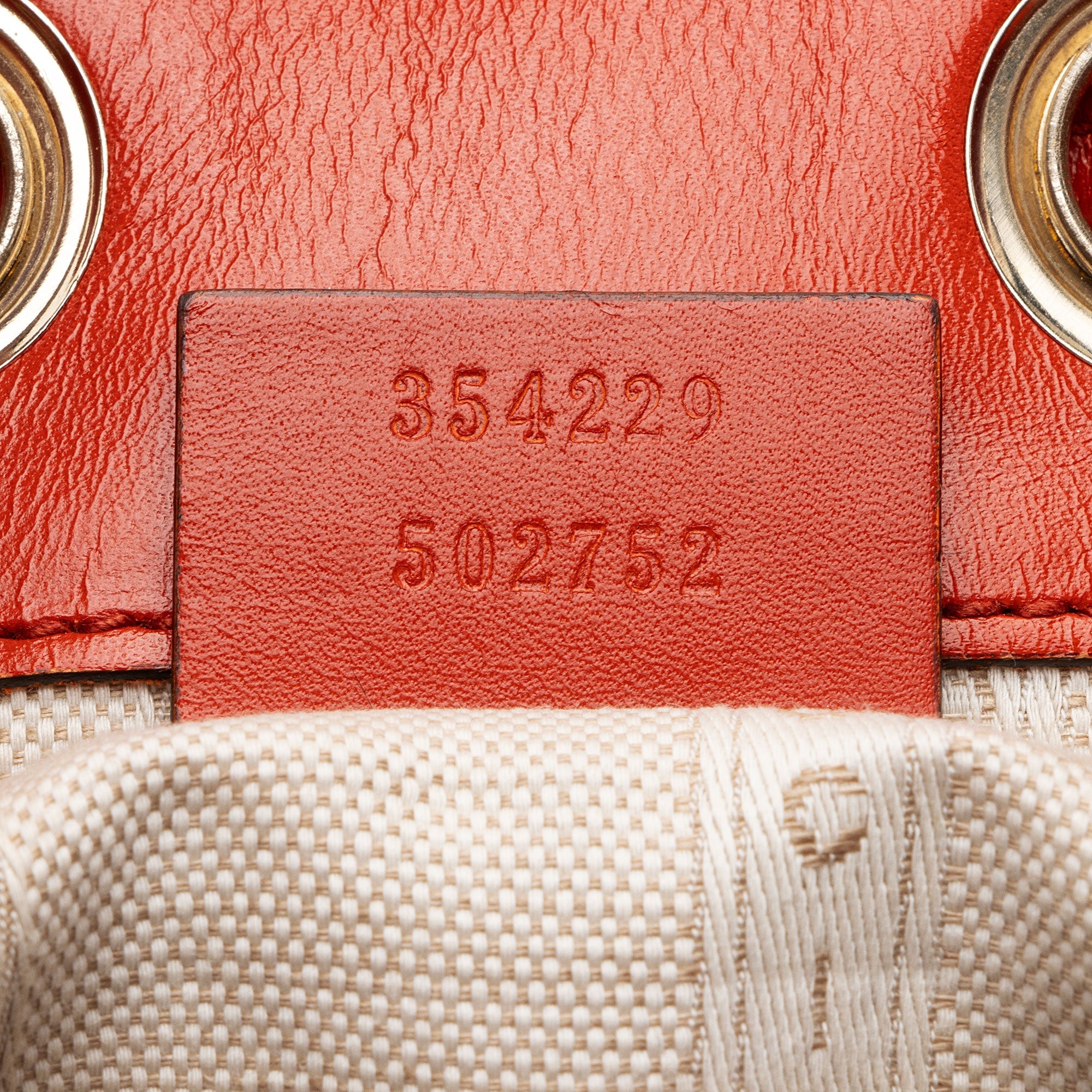 Gucci Diamante Leather Bright Bucket Bag (SHF-wHyMri)