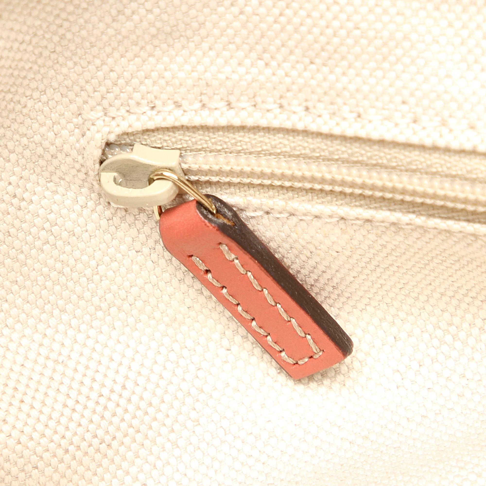 Gucci Diamante Sukey Canvas Tote Bag (SHG-15484)