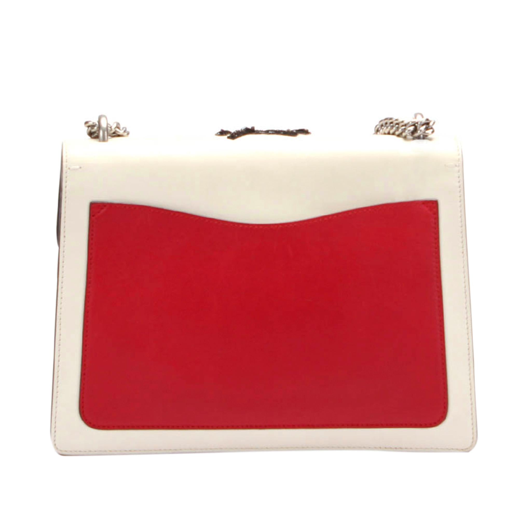 Gucci Embellished Dionysus Shoulder Bag (SHG-HBT7ke)