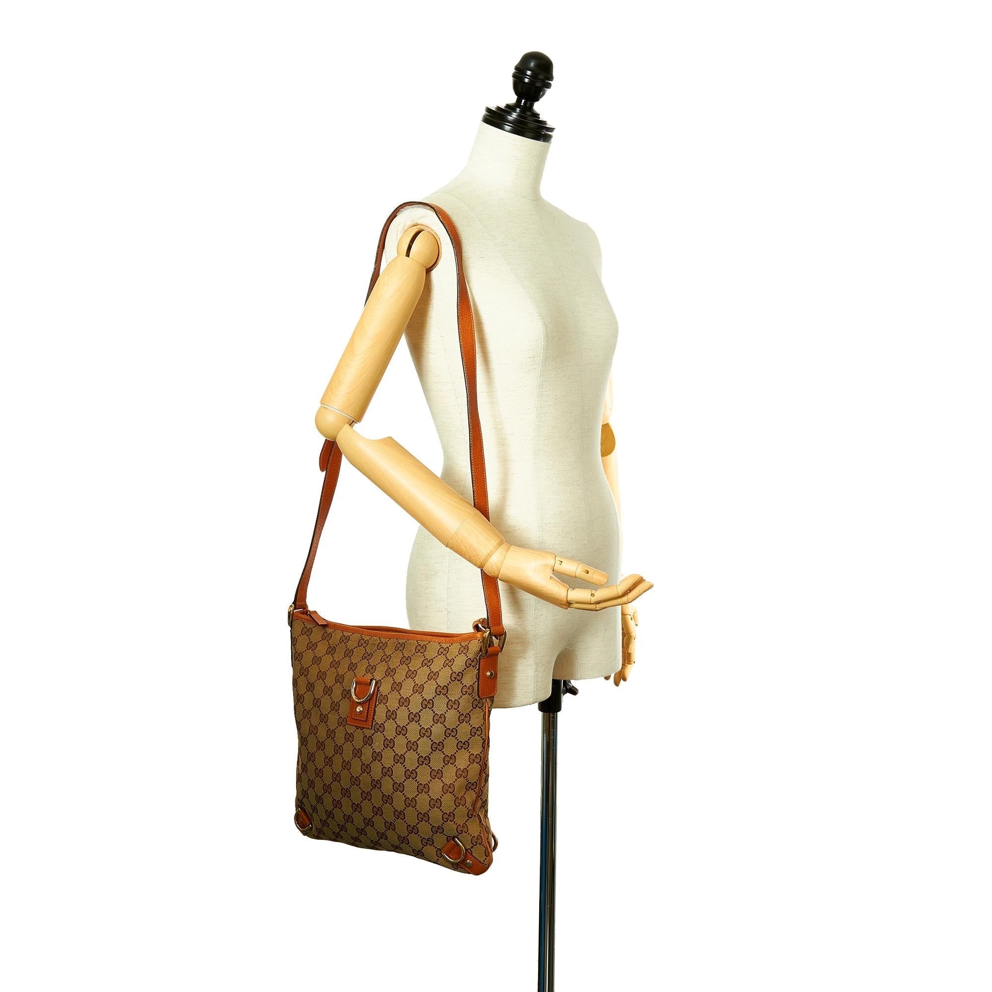 Gucci Gucci Canvas Abbey D-Ring Crossbody Bag (SHG-26539)