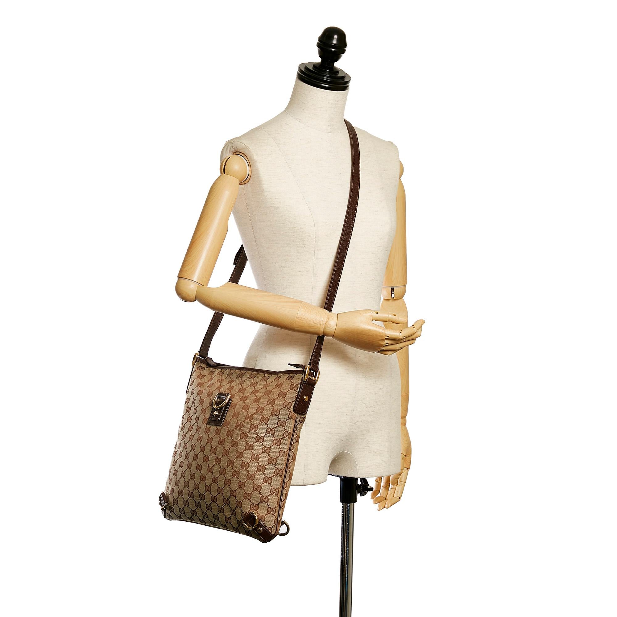 Gucci Gucci Canvas Abbey D-Ring Crossbody Bag (SHG-32579)