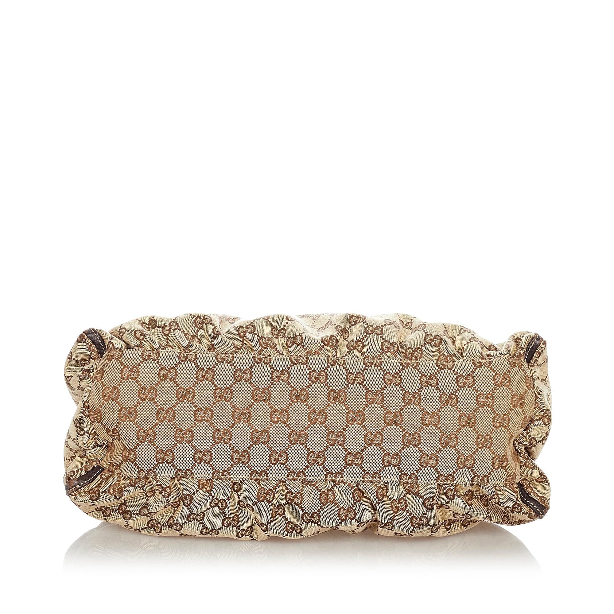 Gucci Gucci Canvas Abbey D-Ring Shoulder Bag (SHG-23487)
