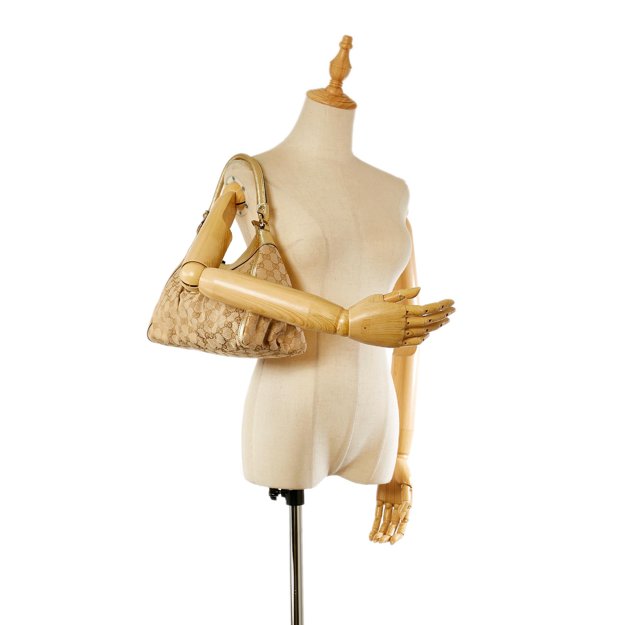 Gucci Gucci Canvas Abbey D-Ring Shoulder Bag (SHG-23962)