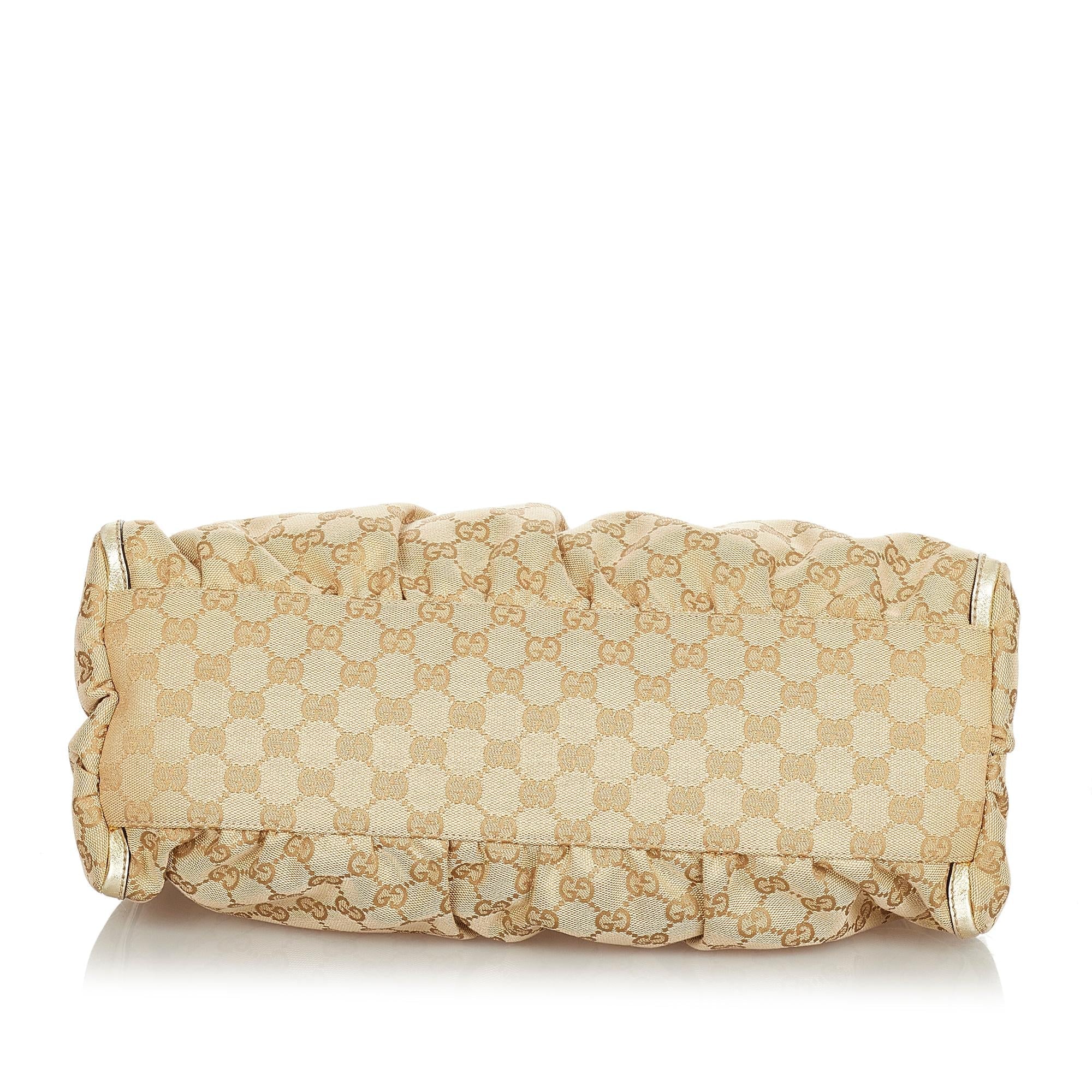 Gucci Gucci Canvas Abbey D-Ring Shoulder Bag (SHG-24365)
