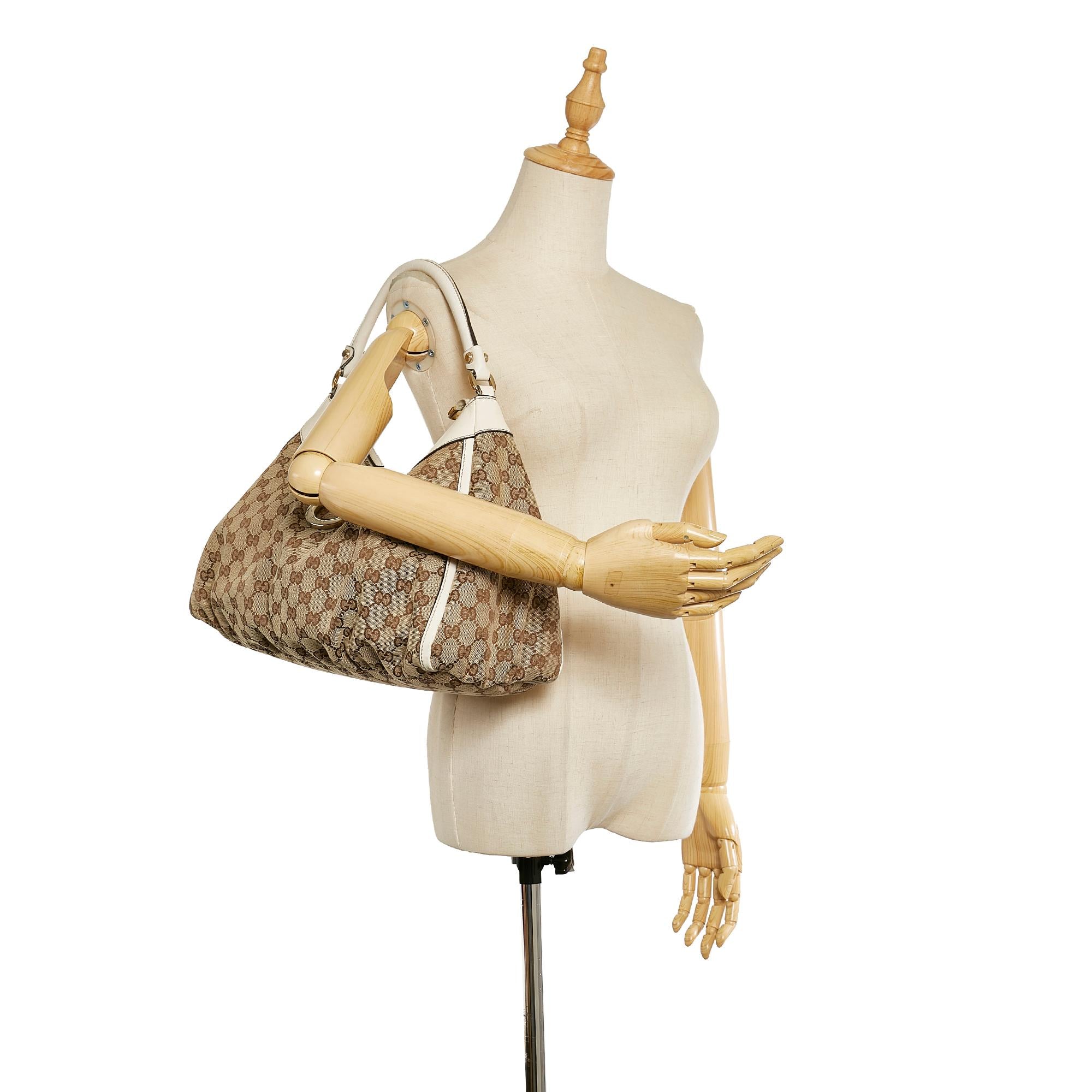 Gucci Gucci Canvas Abbey D-Ring Shoulder Bag (SHG-25134)