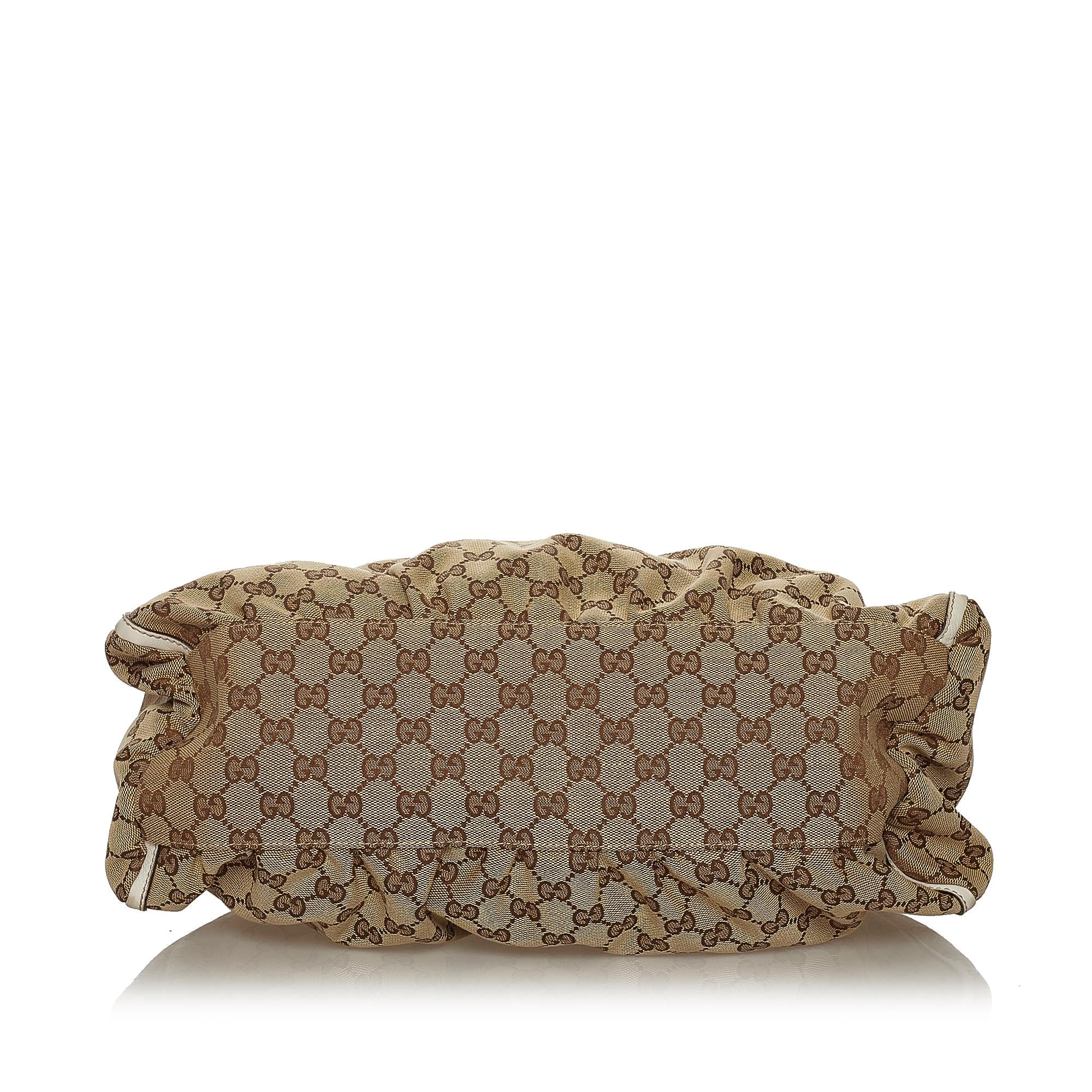 Gucci Gucci Canvas Abbey D-Ring Shoulder Bag (SHG-28858)