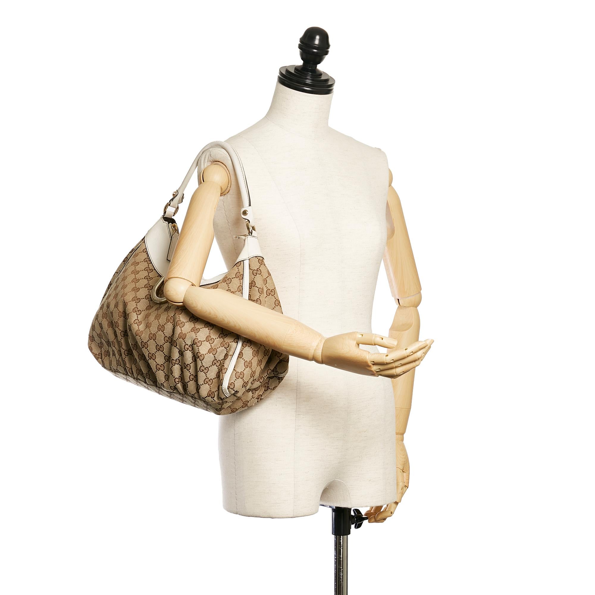 Gucci Gucci Canvas Abbey D-Ring Shoulder Bag (SHG-28858)