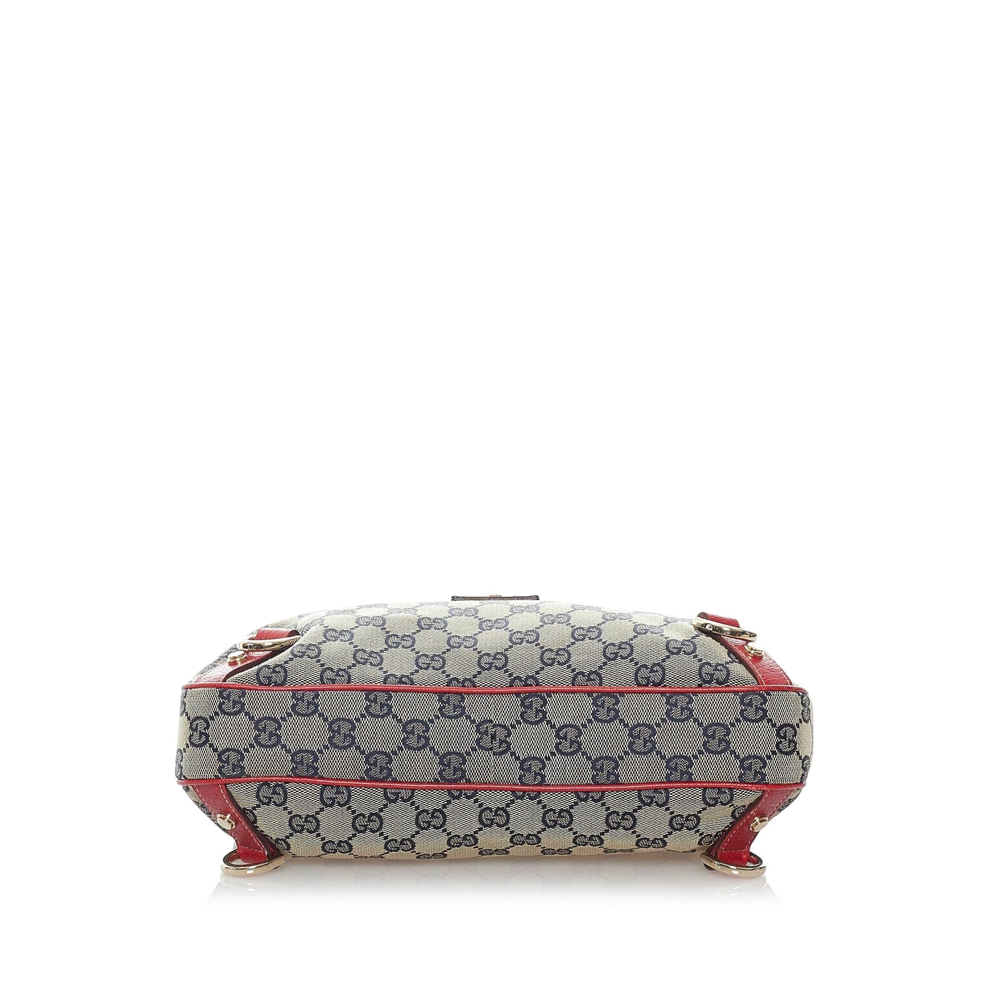 Gucci Gucci Canvas Abbey D-Ring Shoulder Bag (SHG-30958)