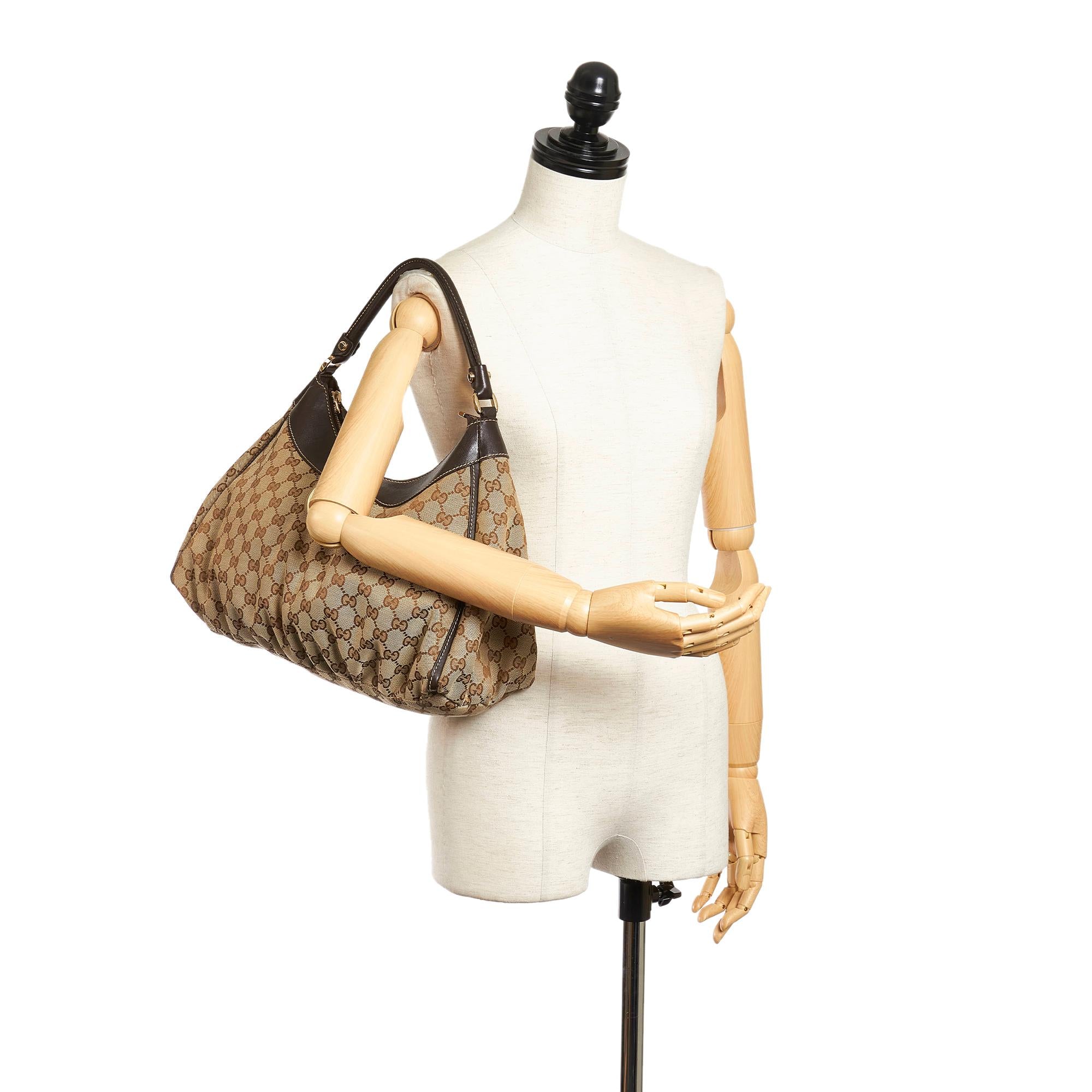 Gucci Gucci Canvas Abbey D-Ring Shoulder Bag (SHG-32413)
