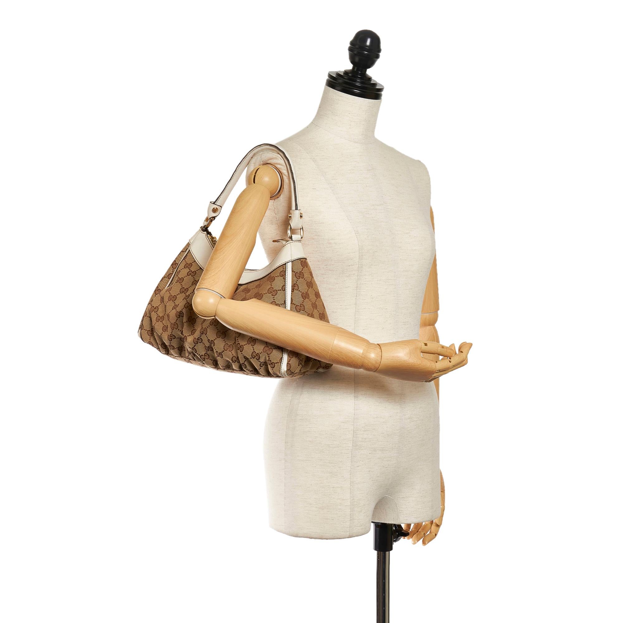 Gucci Gucci Canvas Abbey D-Ring Shoulder Bag (SHG-32886)