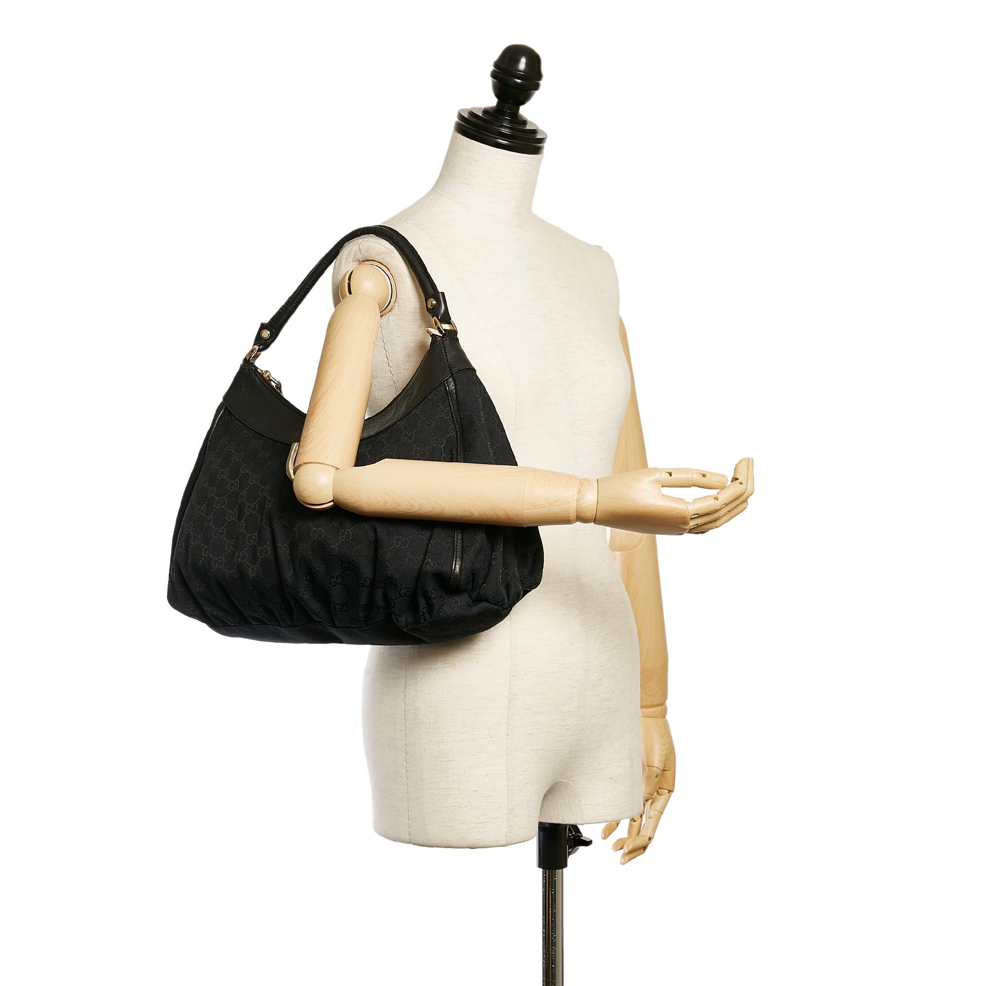 Gucci Gucci Canvas Abbey D-Ring Shoulder Bag (SHG-33226)