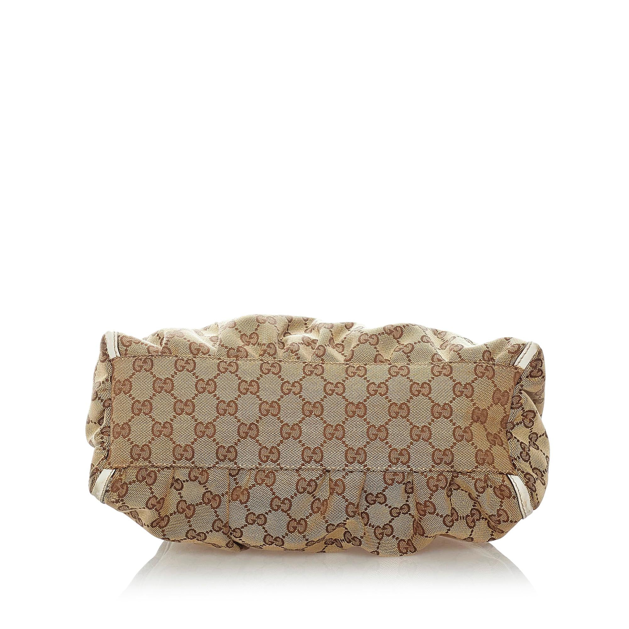 Gucci Gucci Canvas Abbey D-Ring Shoulder Bag (SHG-33911)