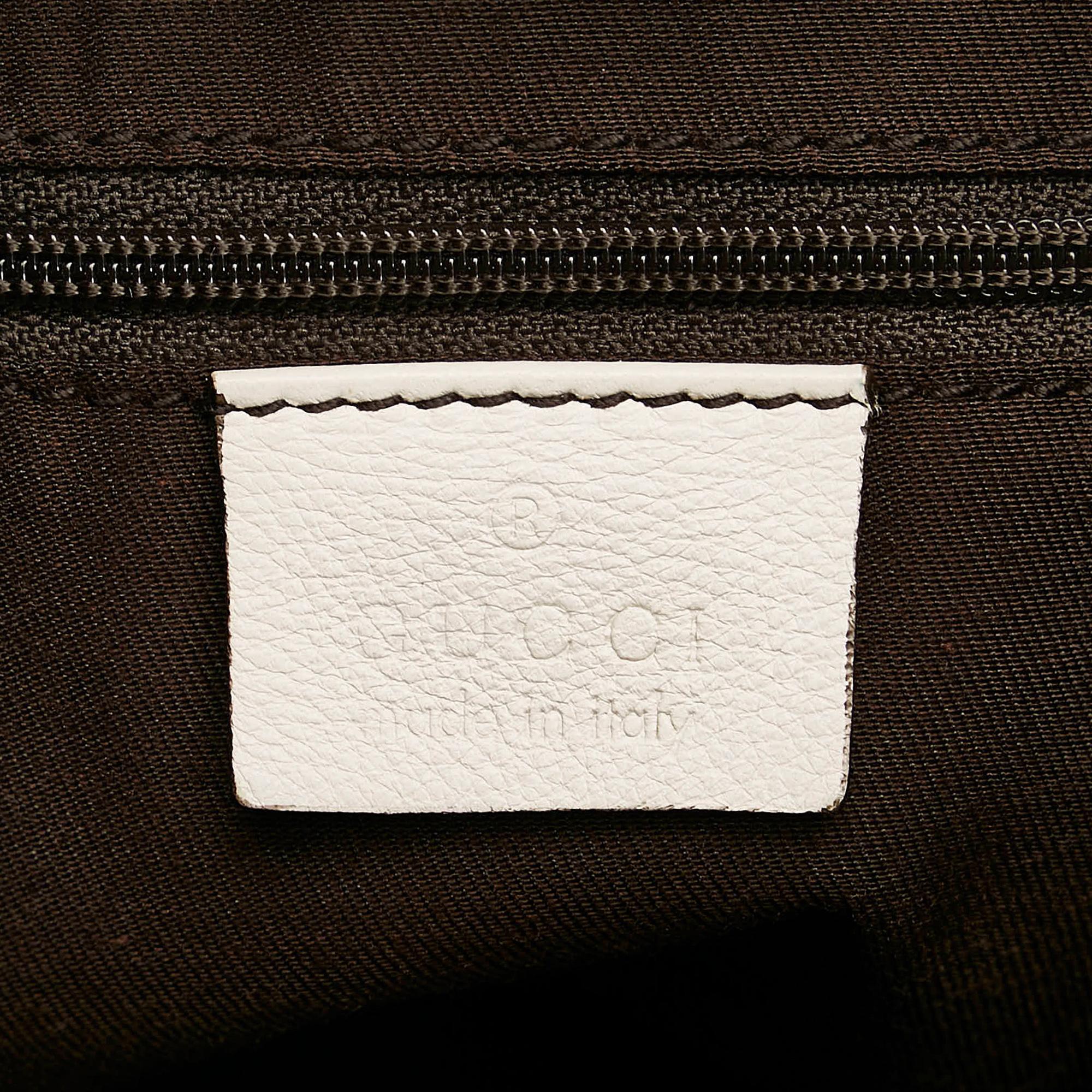 Gucci Gucci Canvas Abbey D-Ring Shoulder Bag (SHG-34226)