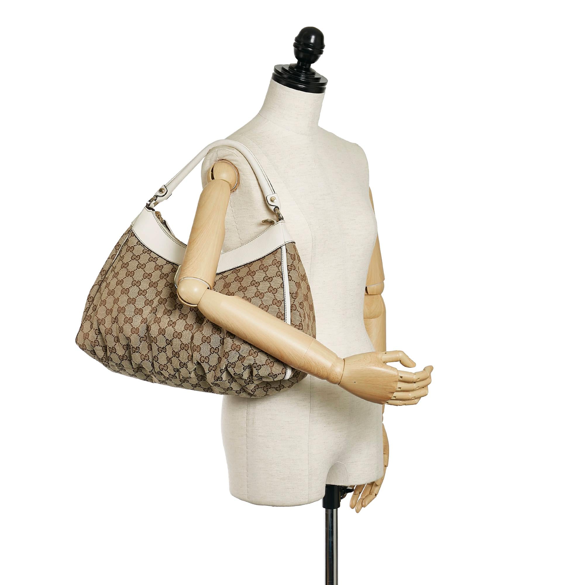 Gucci Gucci Canvas Abbey D-Ring Shoulder Bag (SHG-34226)