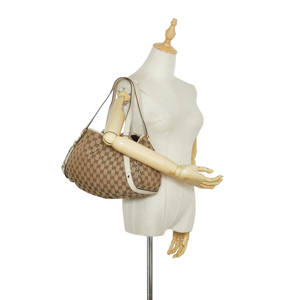 Gucci GG Canvas Abbey D-Ring Shoulder Bag (SHG-JCJfEX)