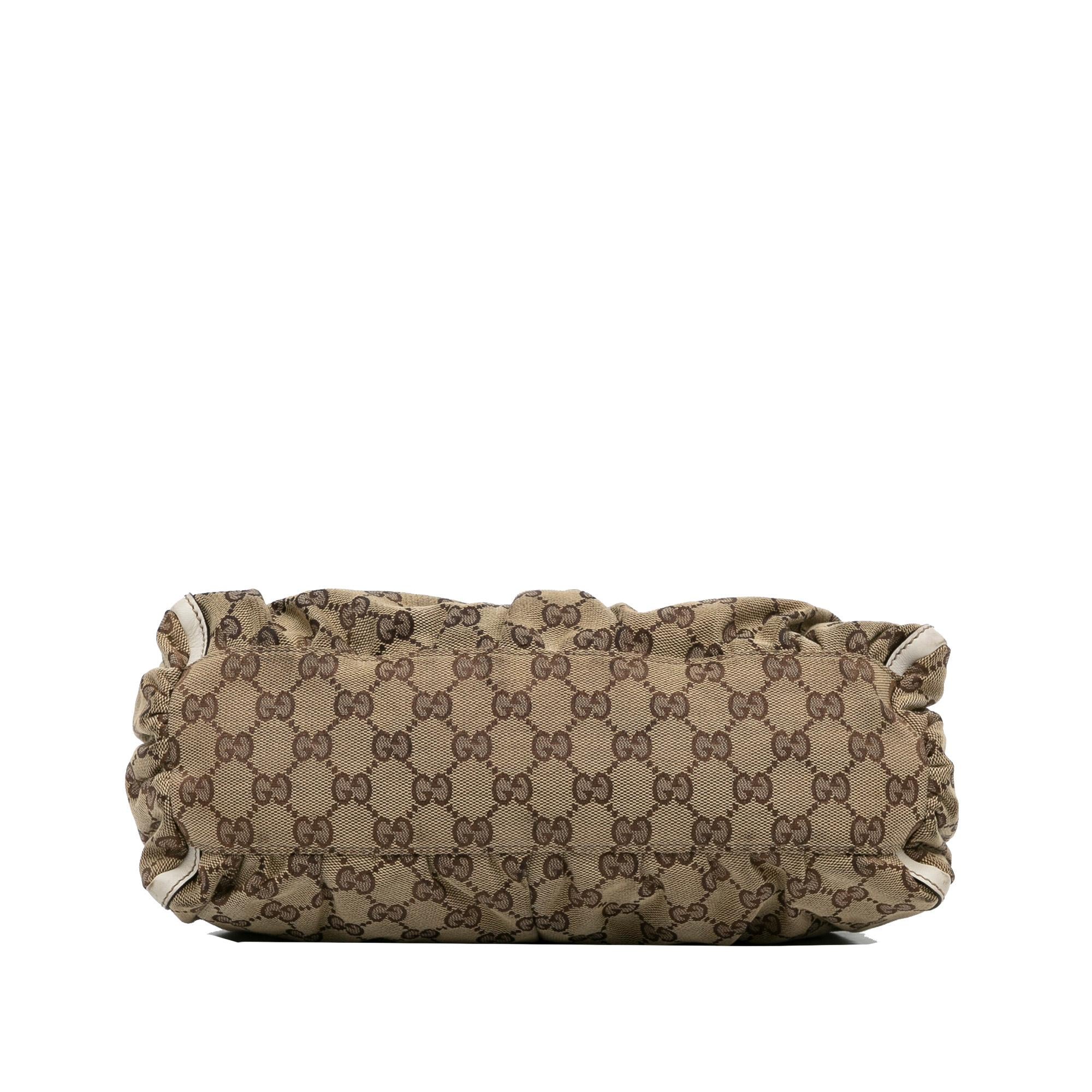 Gucci GG Canvas Abbey D-Ring Shoulder Bag (SHG-zvolsE)