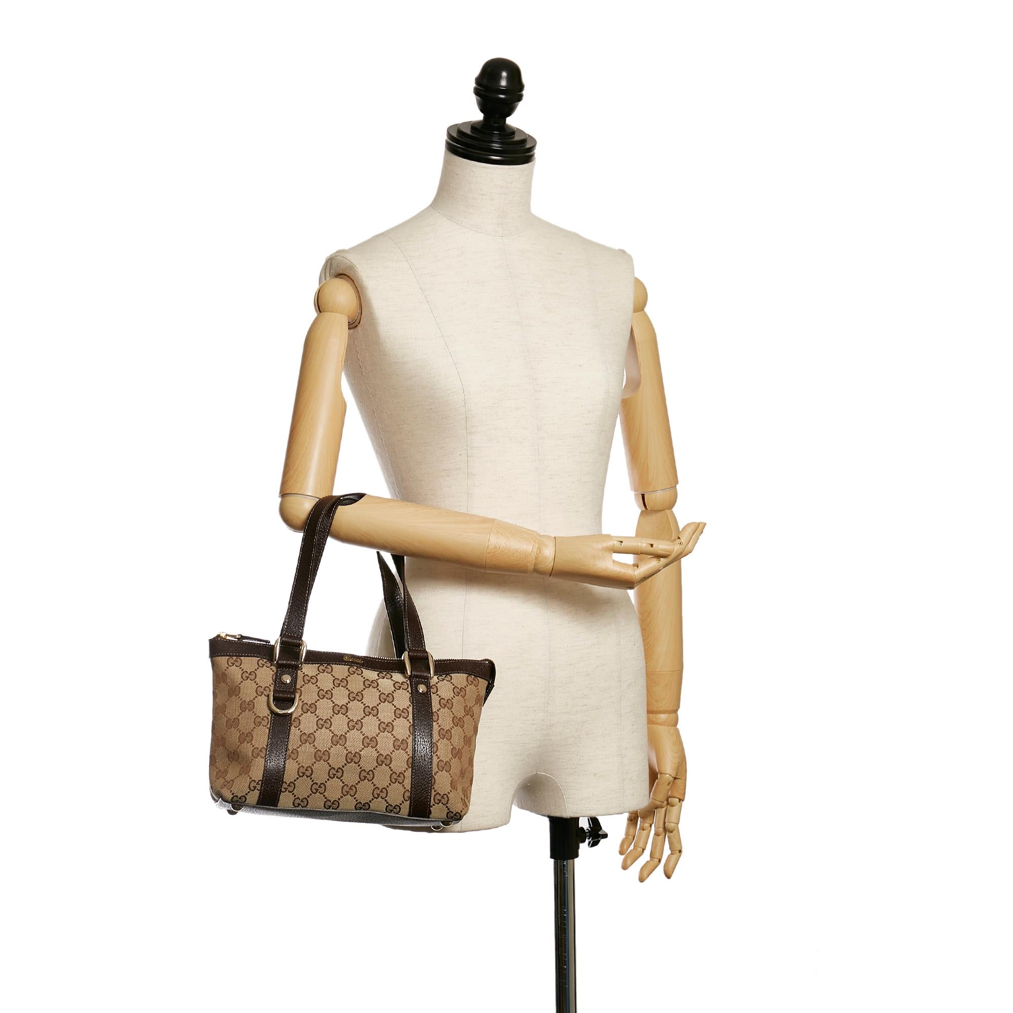 Gucci Gucci Canvas Abbey Handbag (SHG-30658)