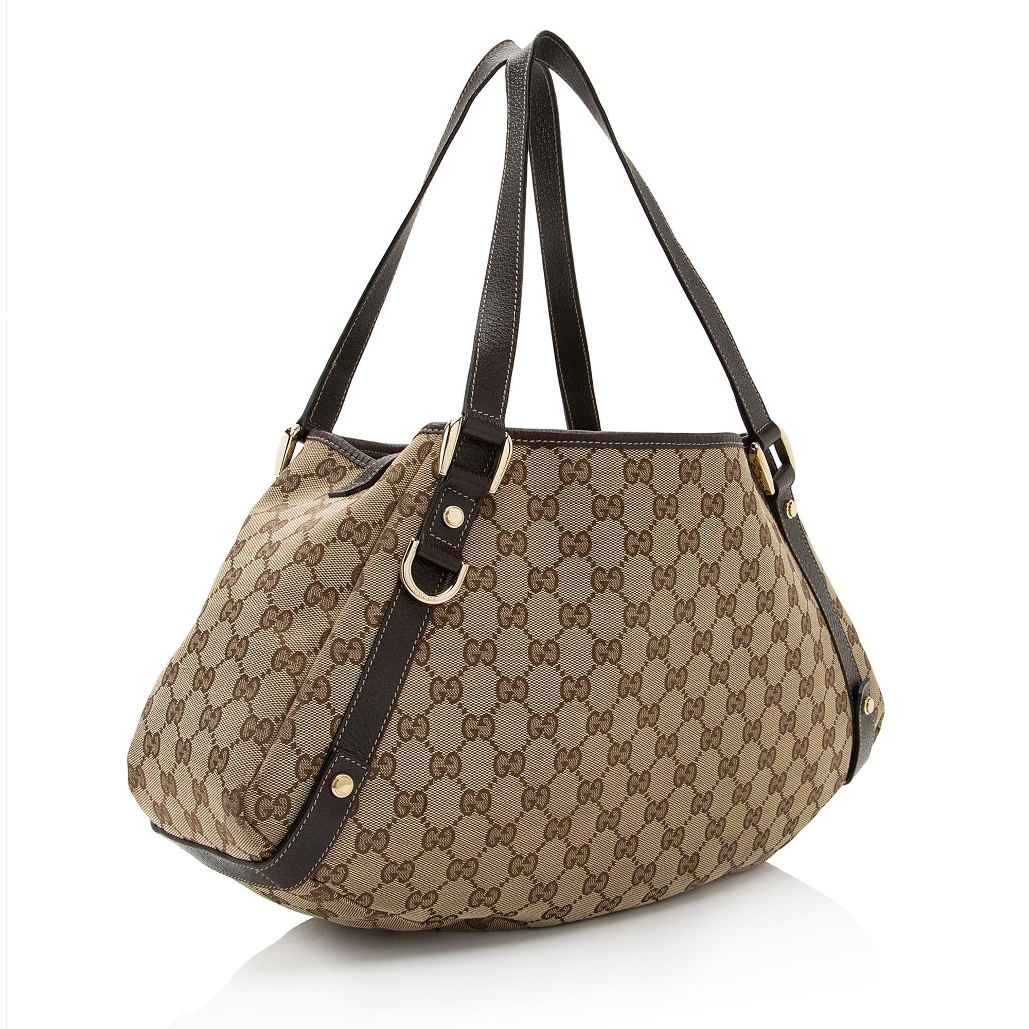 Gucci GG Canvas Abbey Medium Shoulder Bag (SHF-FVPq0K)