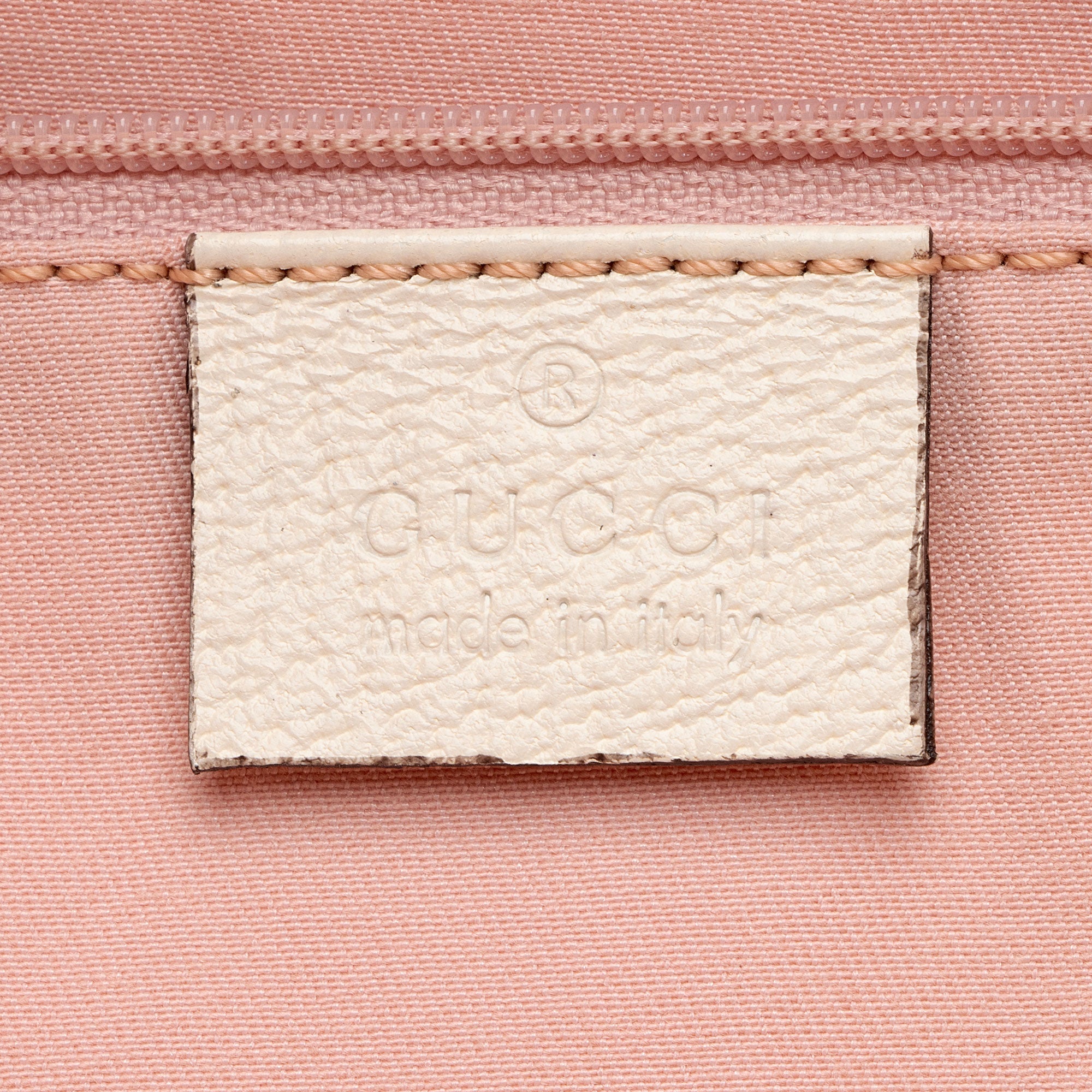Gucci GG Canvas Abbey Medium Tote (SHF-M6QWPr)