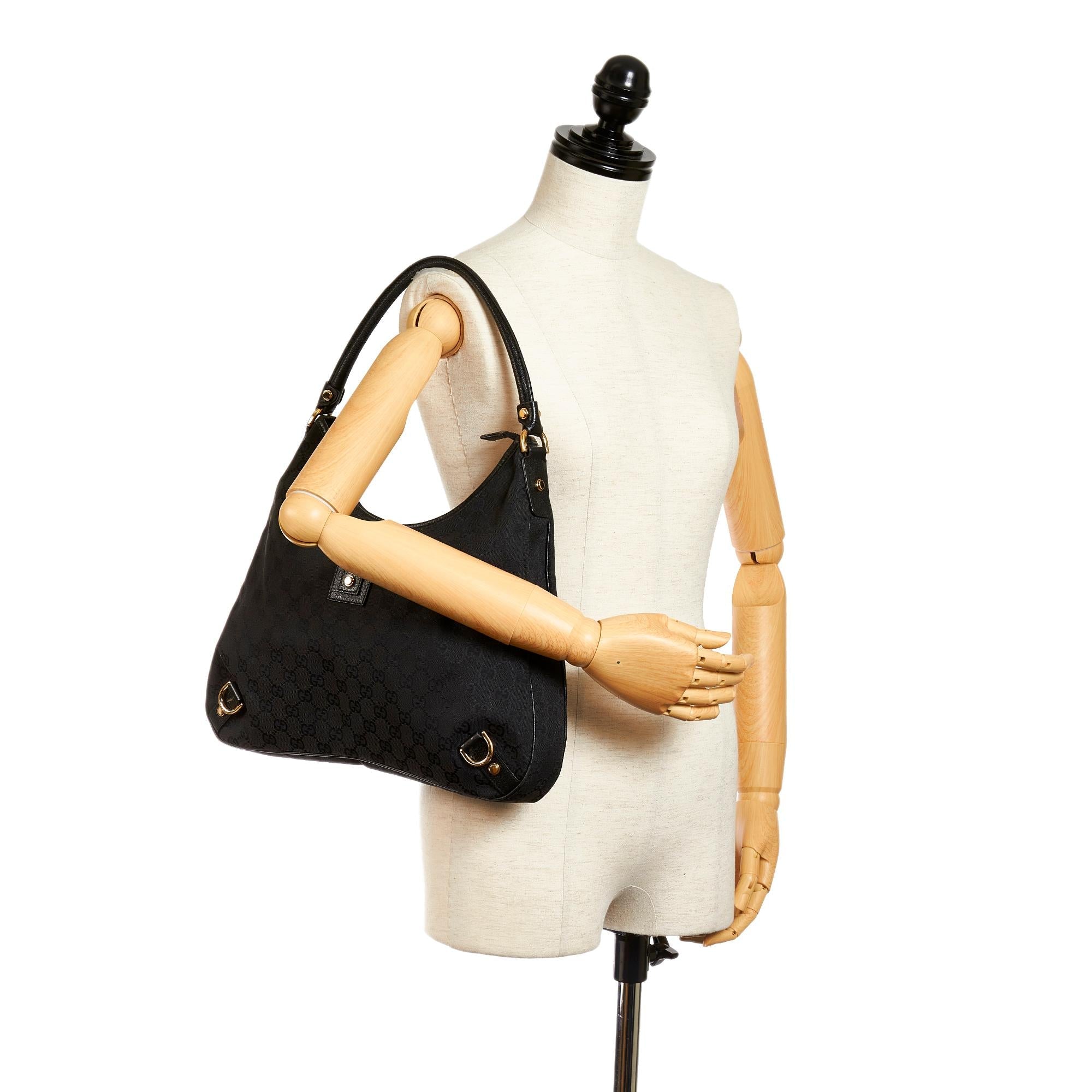 Gucci Gucci Canvas Abbey Shoulder Bag (SHG-27555)