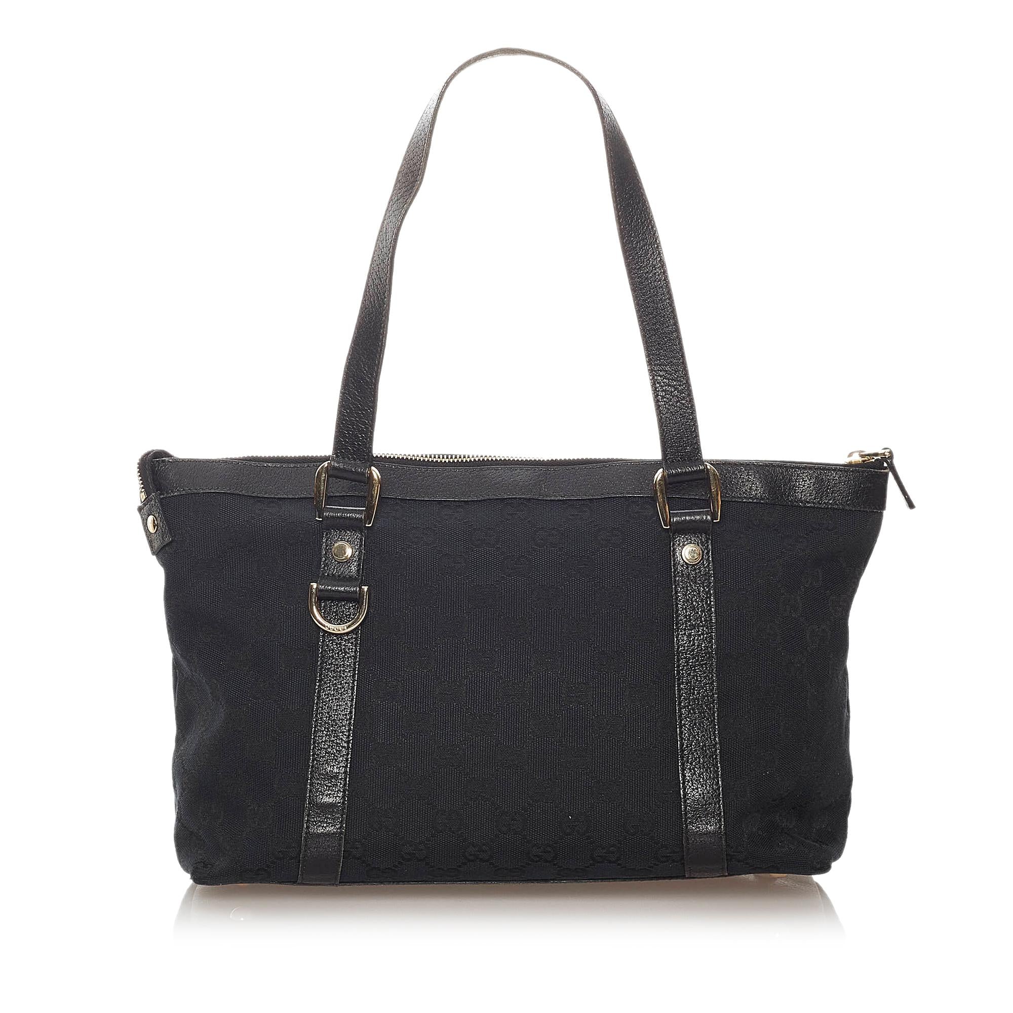 Gucci Gucci Canvas Abbey Shoulder Bag (SHG-27811)