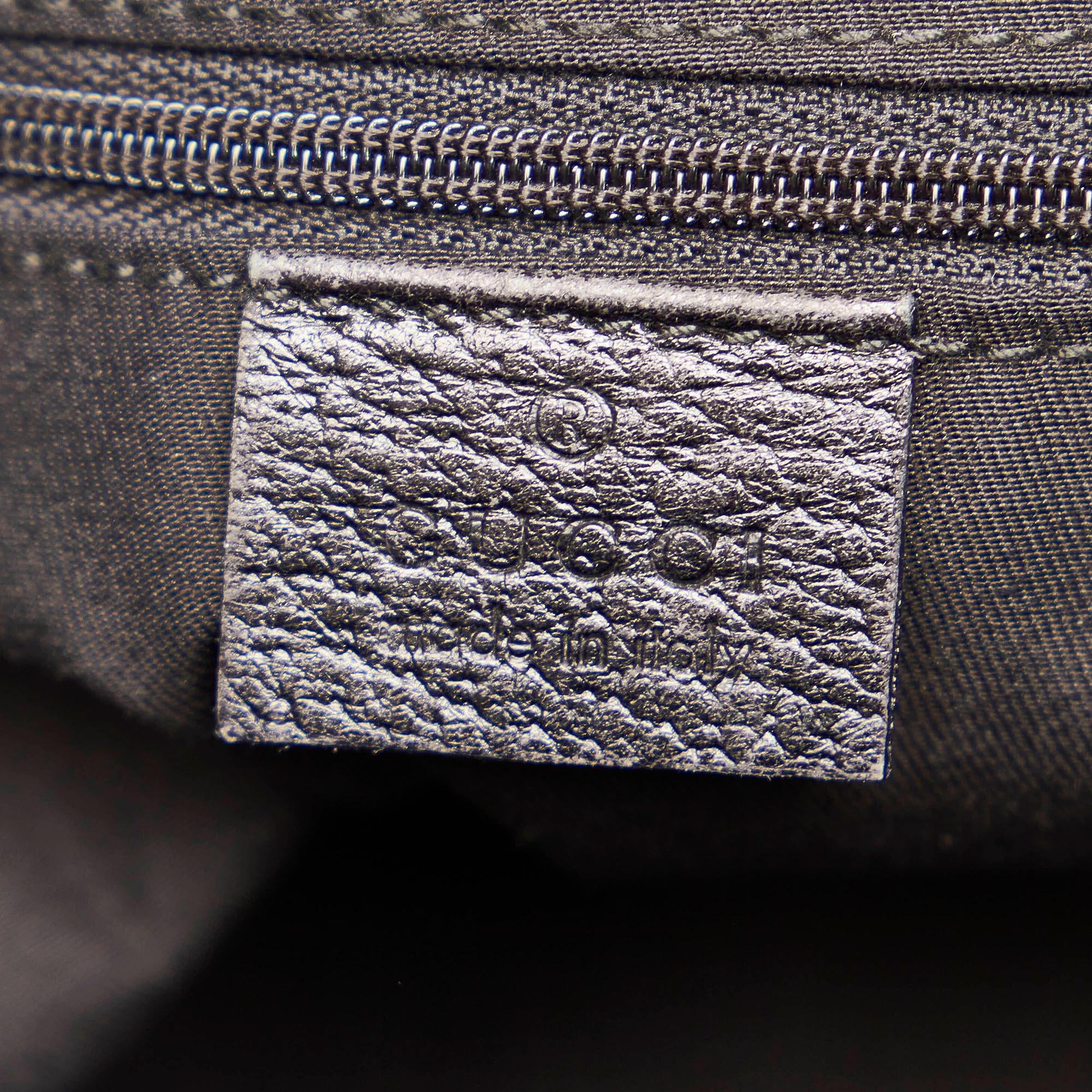 Gucci Gucci Canvas Abbey Shoulder Bag (SHG-27811)