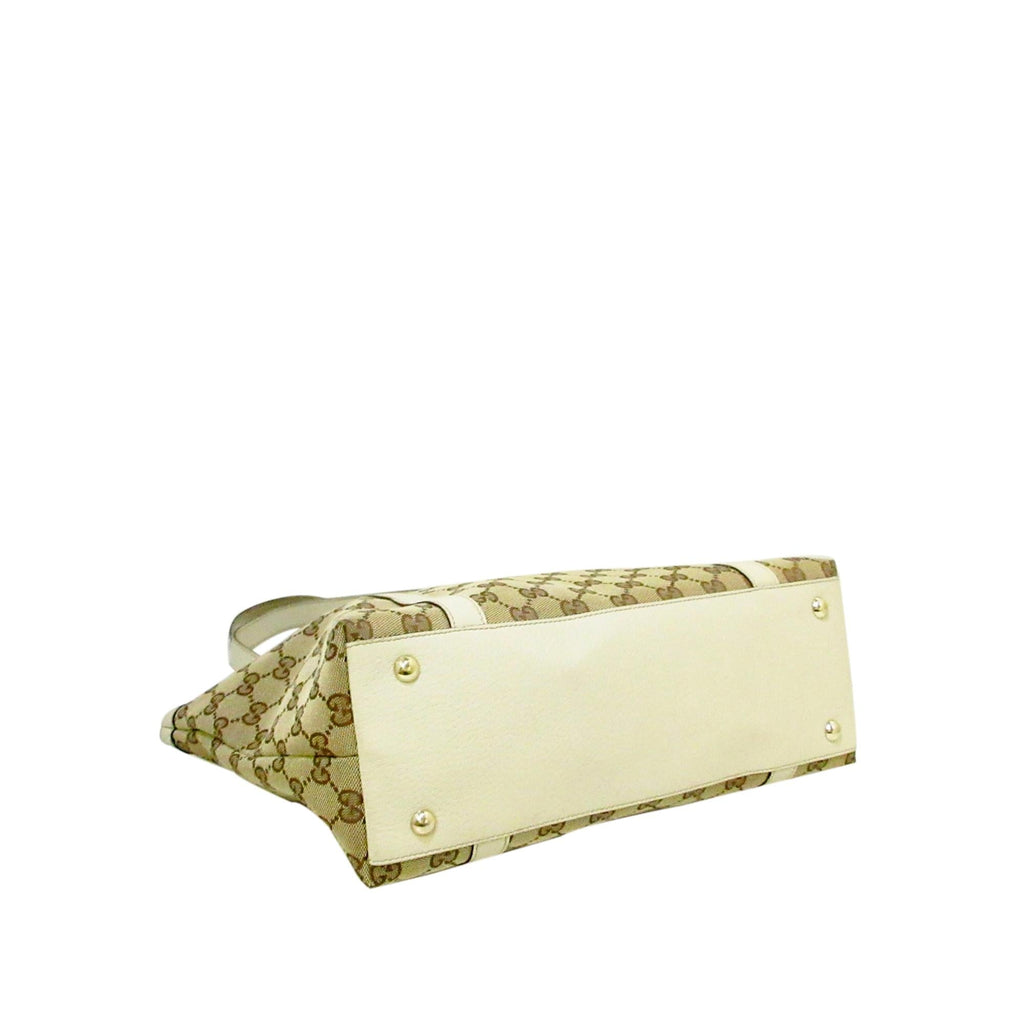 Gucci Gucci Canvas Abbey Shoulder Bag (SHG-32100)