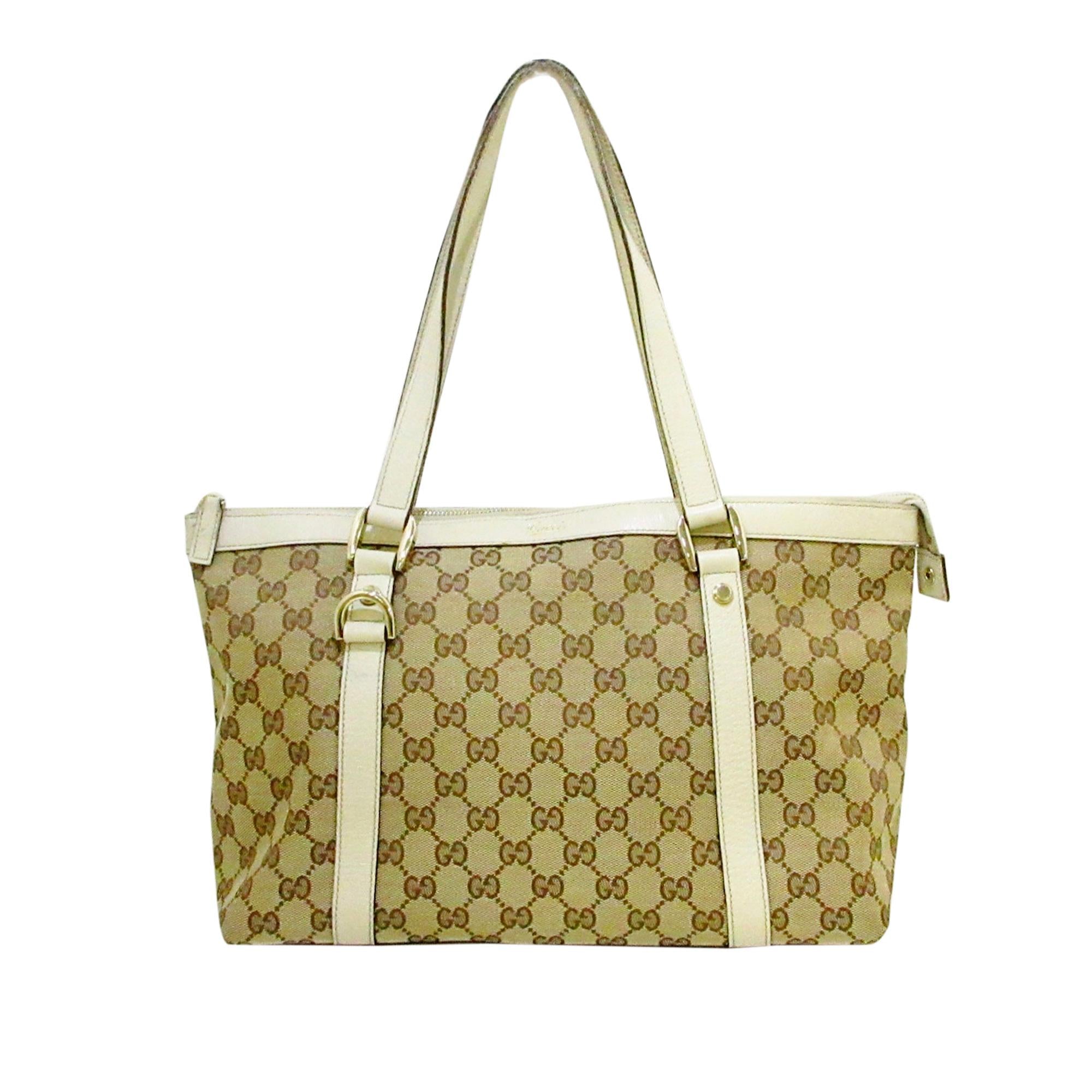 Gucci Gucci Canvas Abbey Shoulder Bag (SHG-32100)