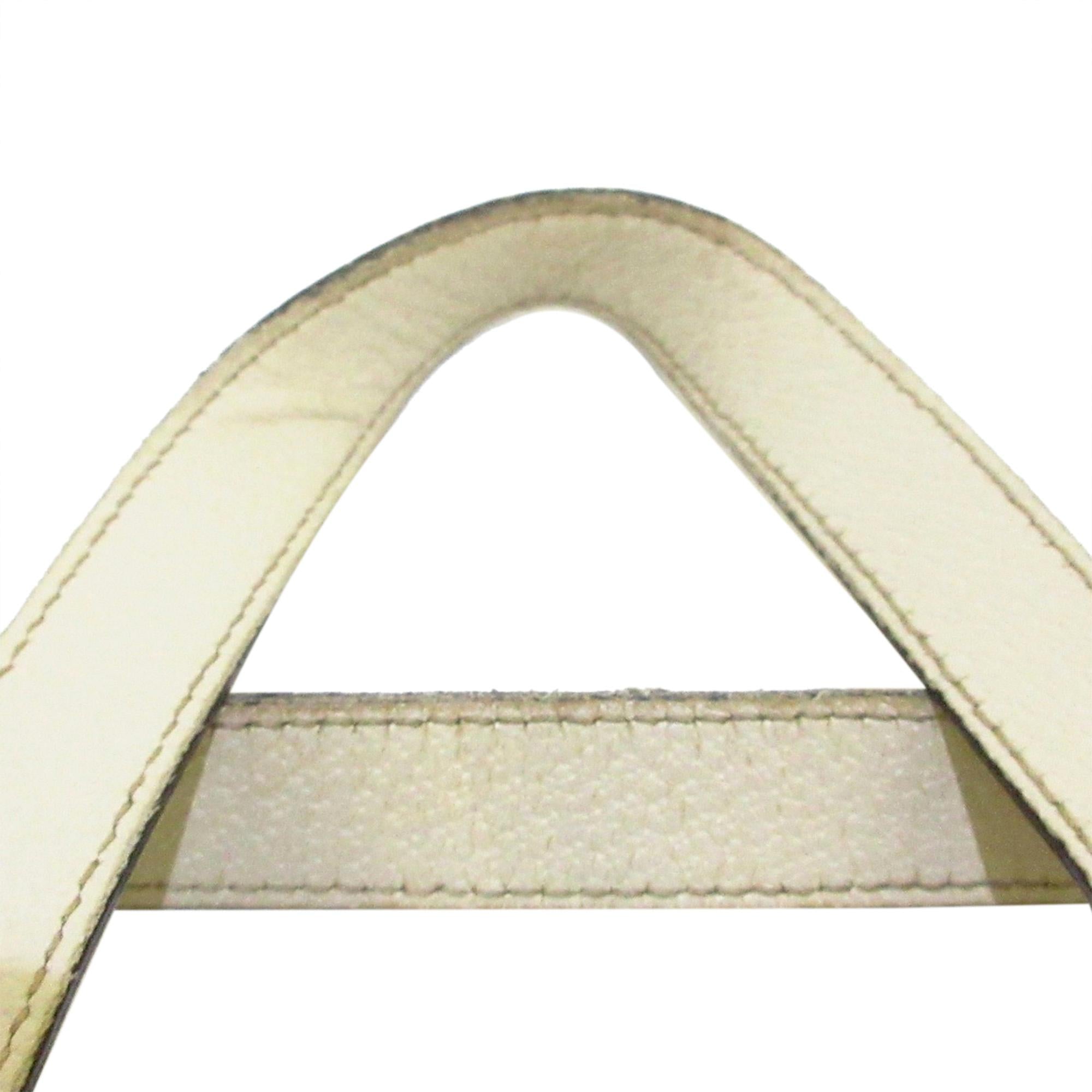 Gucci Gucci Canvas Abbey Shoulder Bag (SHG-32100)
