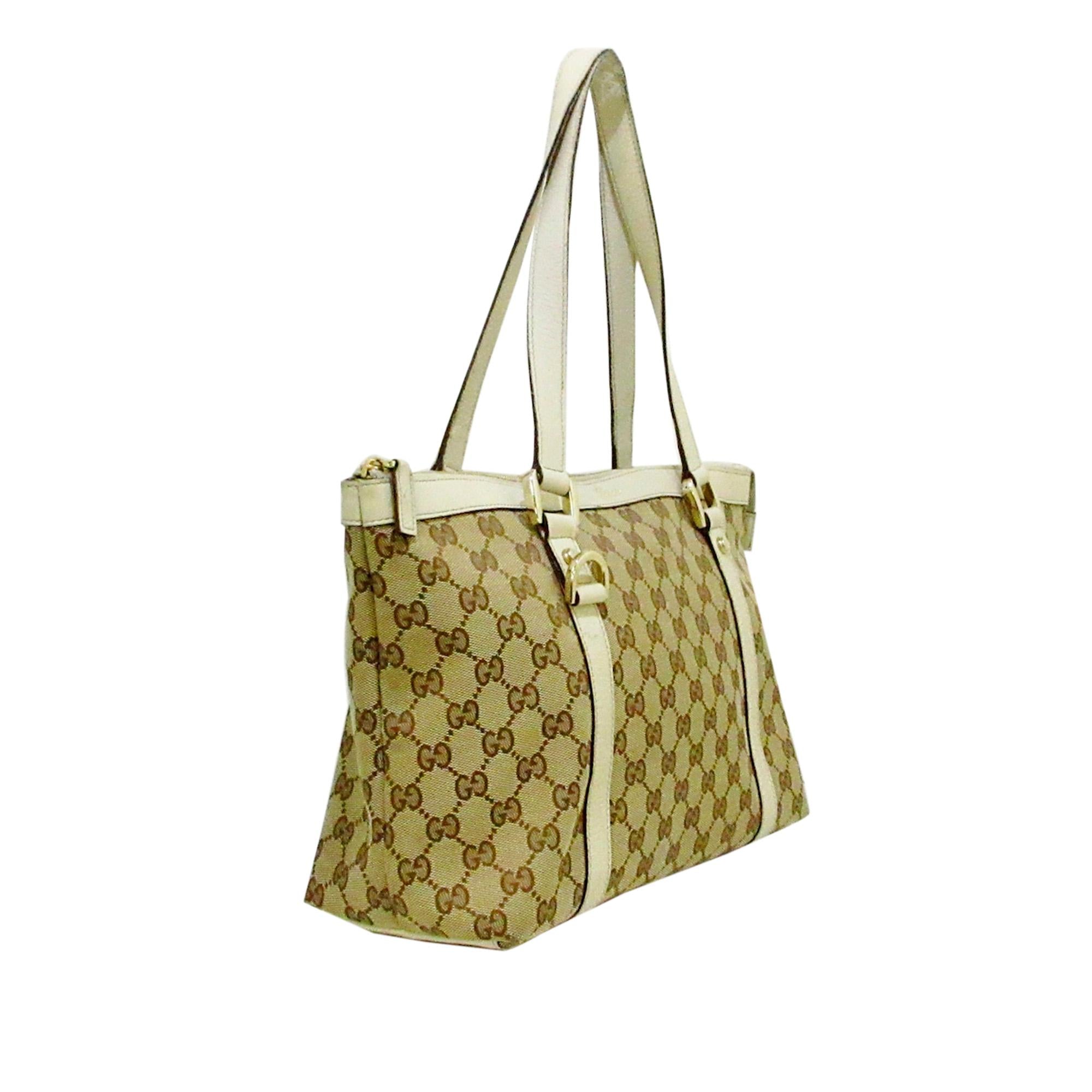 Gucci Gucci Canvas Abbey Shoulder Bag (SHG-32100)