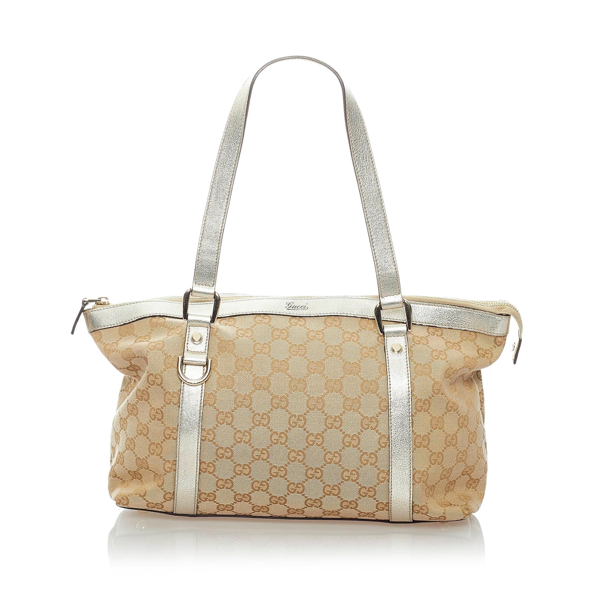 Gucci Gucci Canvas Abbey Shoulder Bag (SHG-32572)