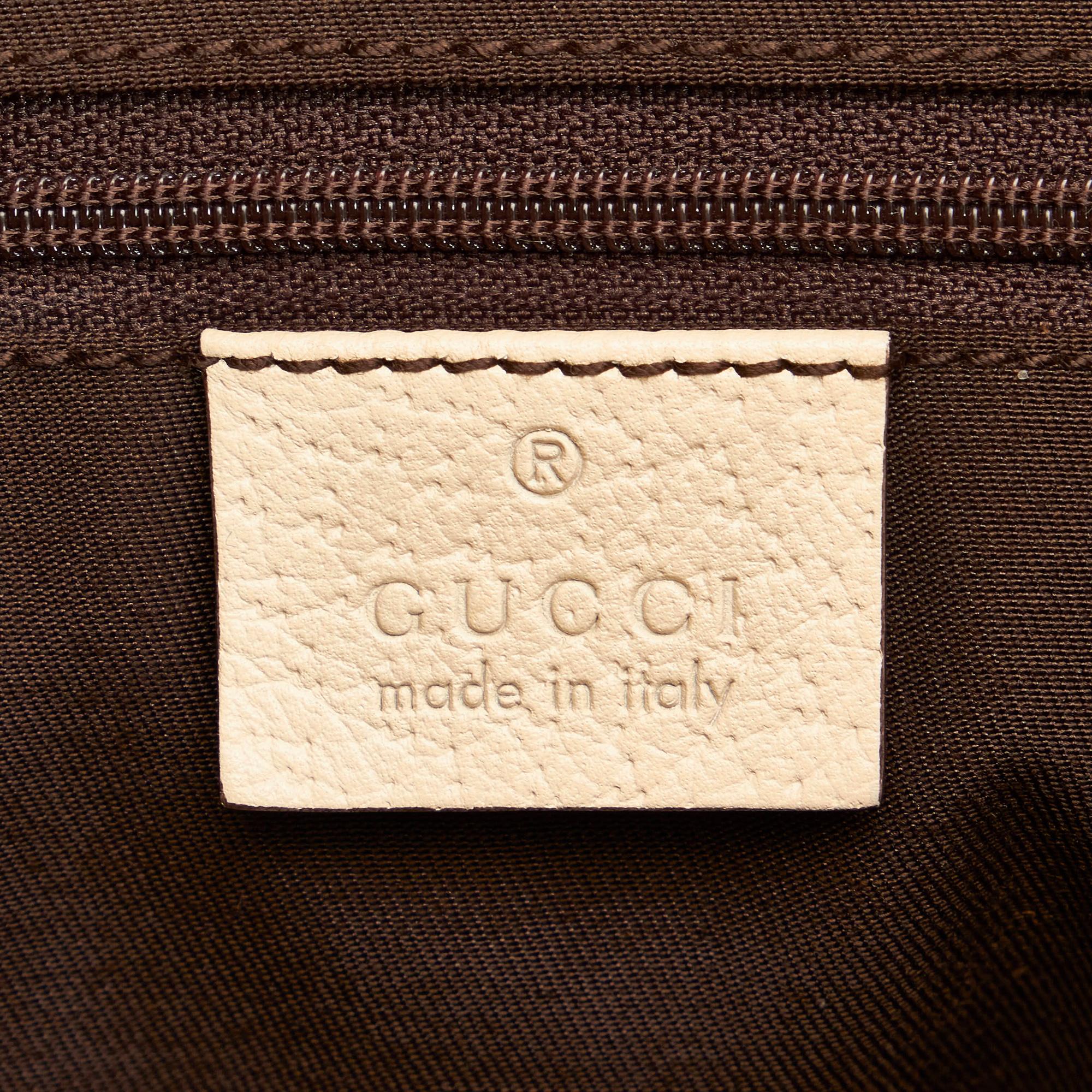 Gucci Gucci Canvas Abbey Shoulder Bag (SHG-32783)
