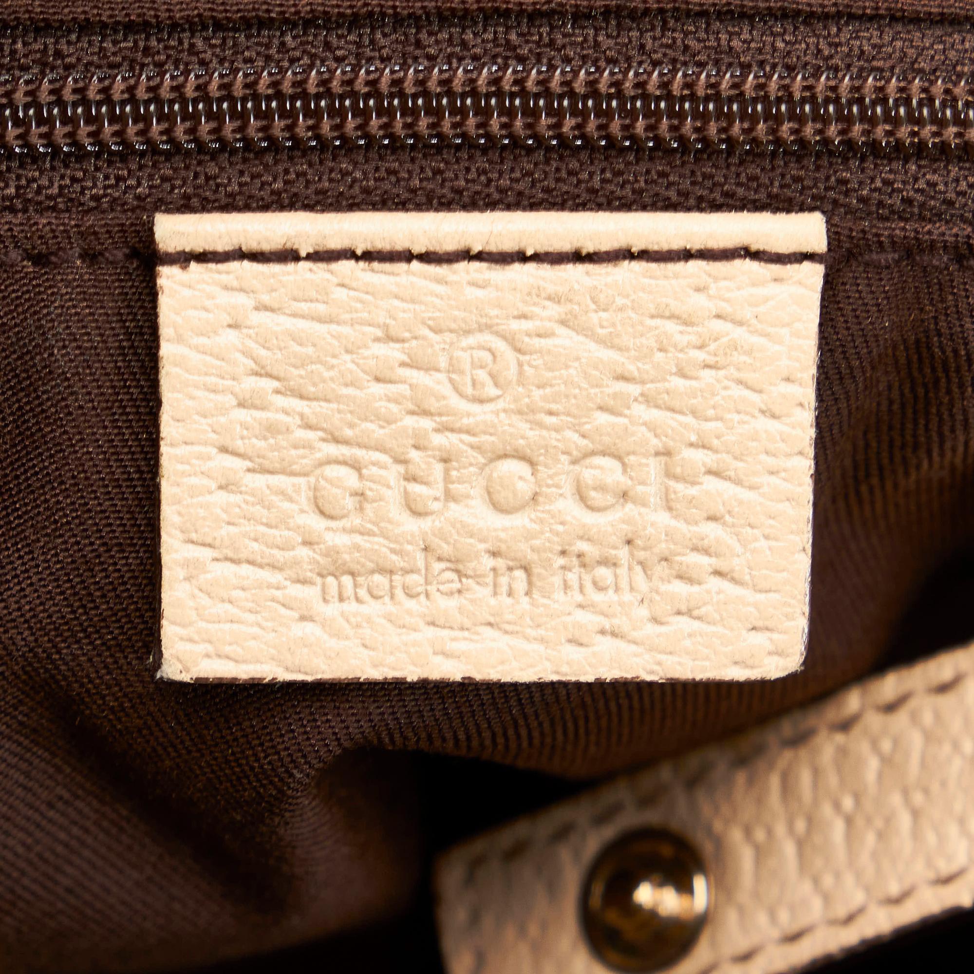 Gucci Gucci Canvas Abbey Shoulder Bag (SHG-32860)