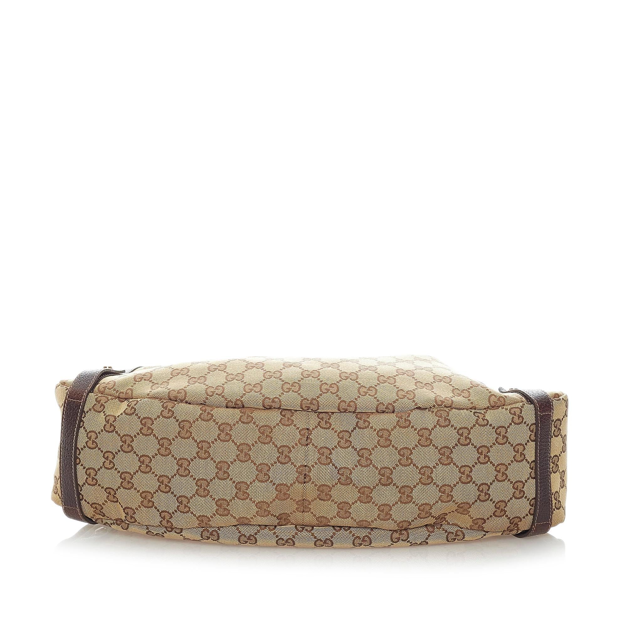 Gucci Gucci Canvas Abbey Shoulder Bag (SHG-32933)