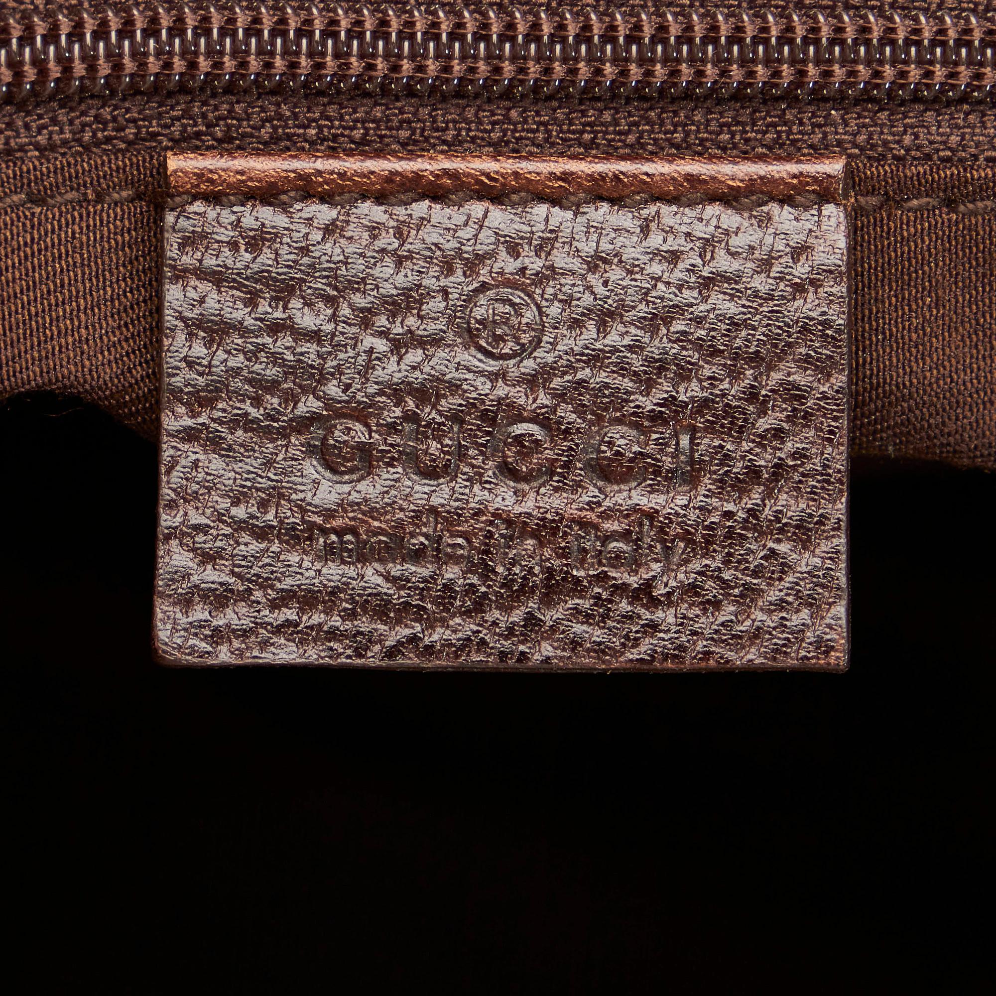 Gucci Gucci Canvas Abbey Shoulder Bag (SHG-32933)
