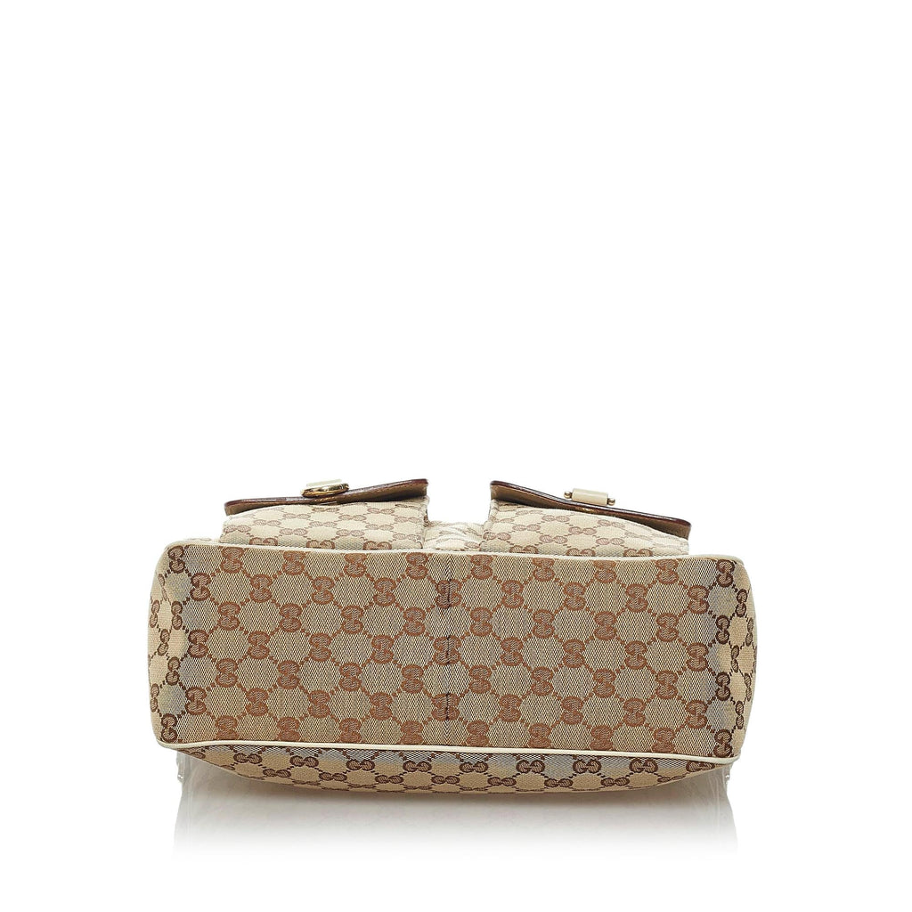 Gucci Gucci Canvas Abbey Shoulder Bag (SHG-34172)