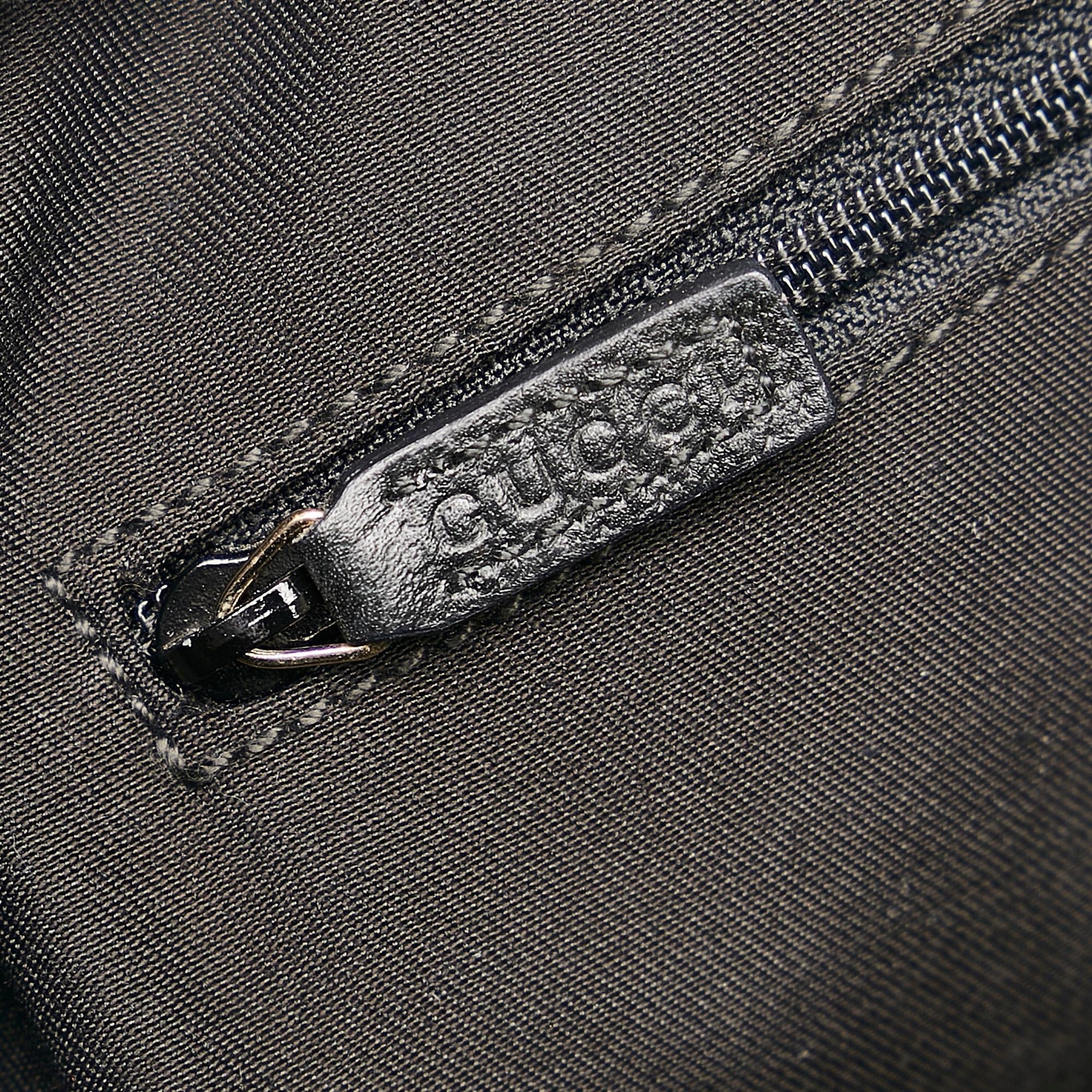 Gucci GG Canvas Abbey Shoulder Bag (SHG-fK7hlv)