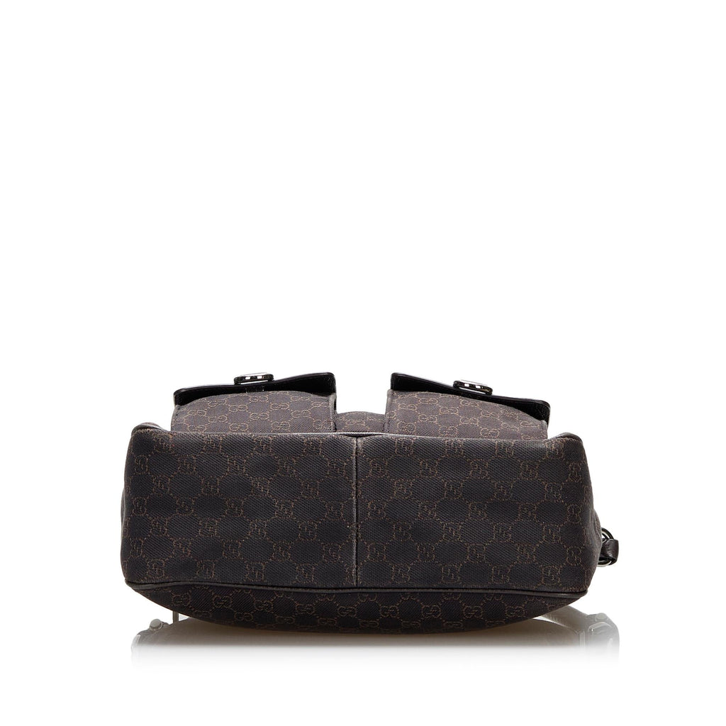 Gucci GG Canvas Abbey Shoulder Bag (SHG-KQKkLI)
