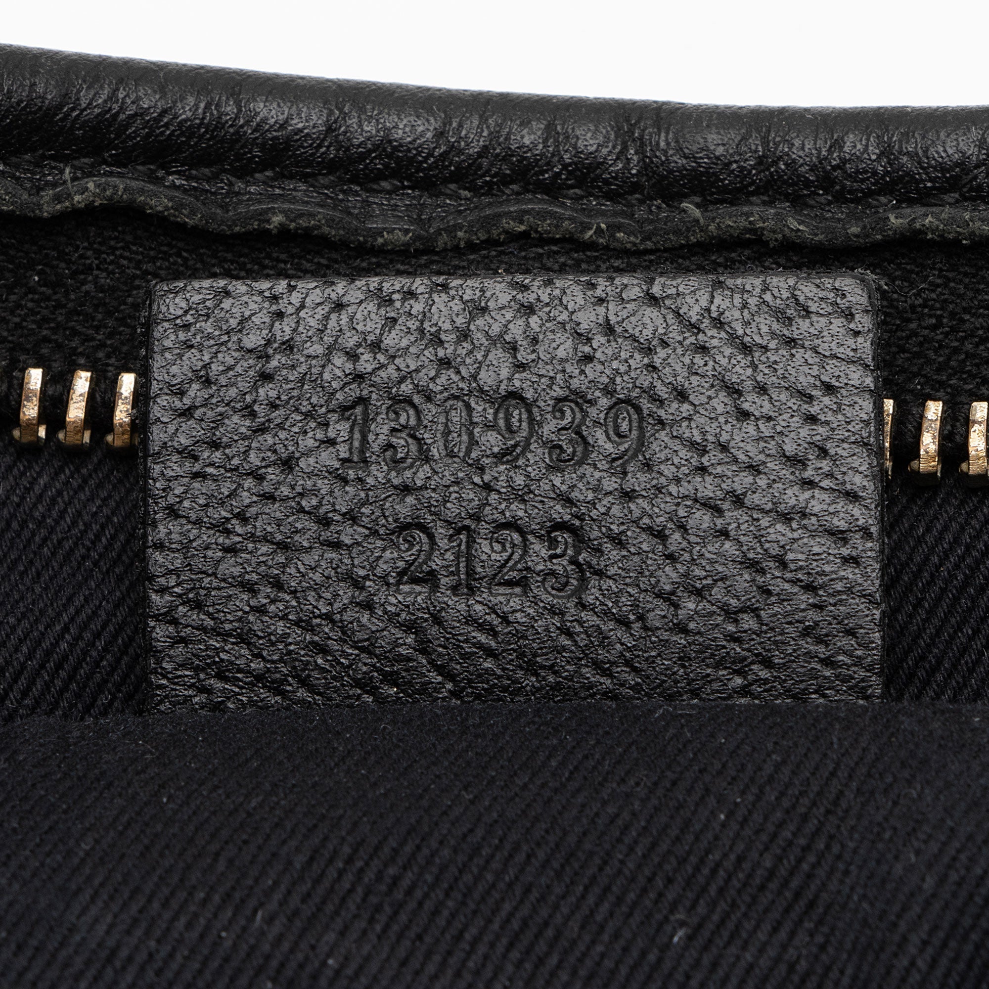 Gucci GG Canvas Abbey Small Shoulder Bag (SHF-hPcUHX)