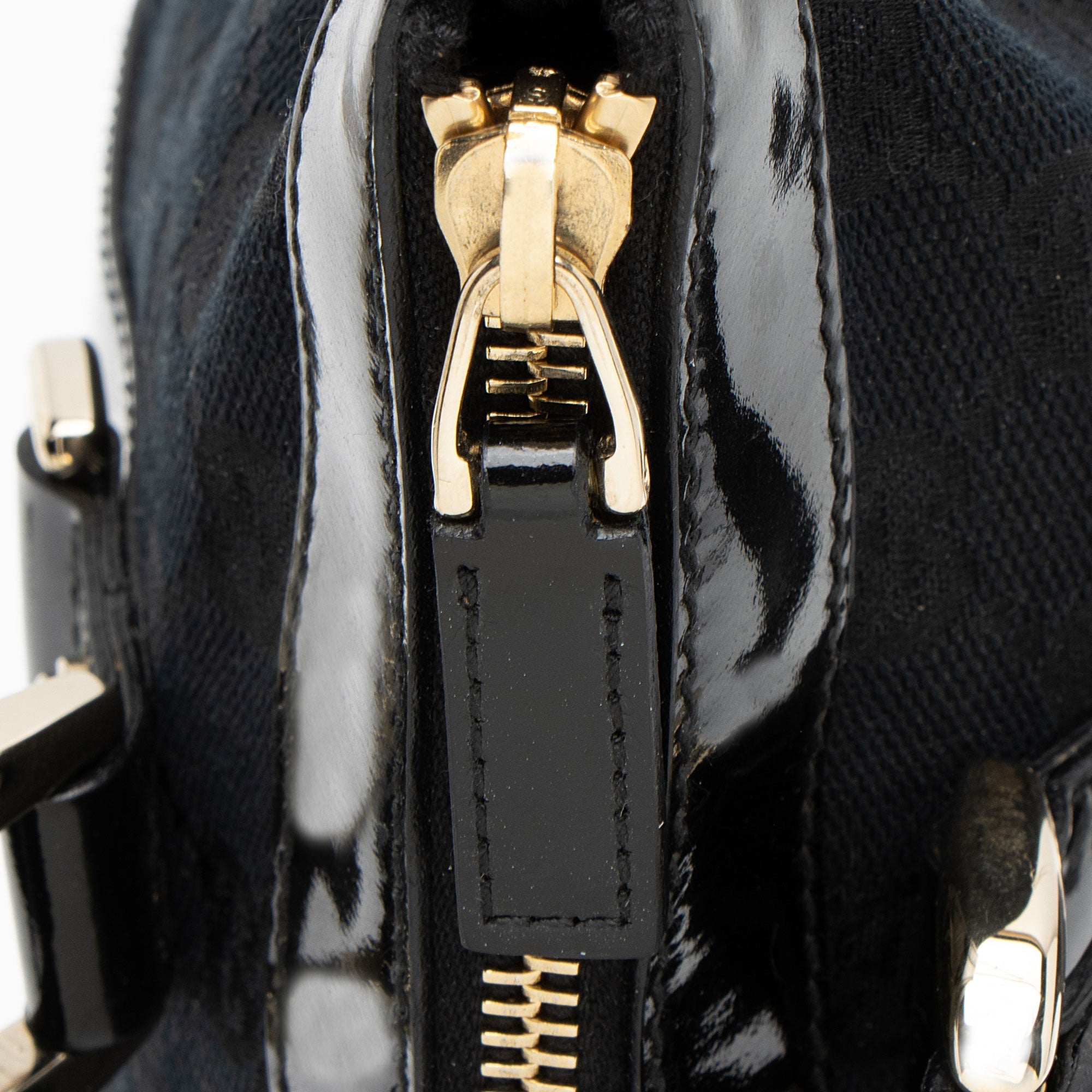 Gucci GG Canvas Abbey Small Tote (SHF-L3vJ8l)