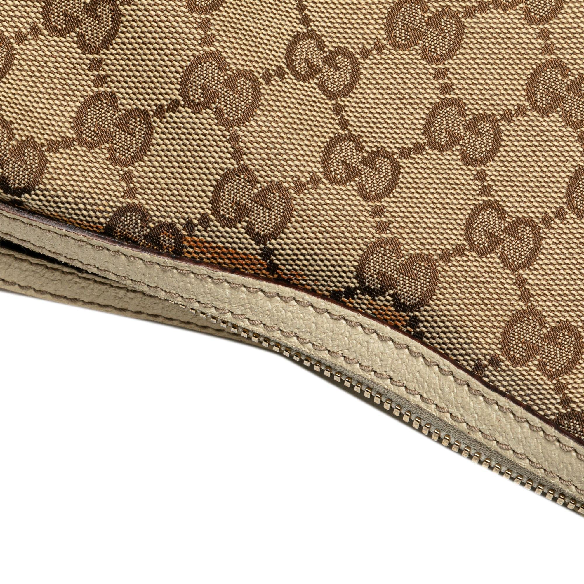 Gucci GG Canvas Amalfi Hobo Bag (SHG-iL3gG4)
