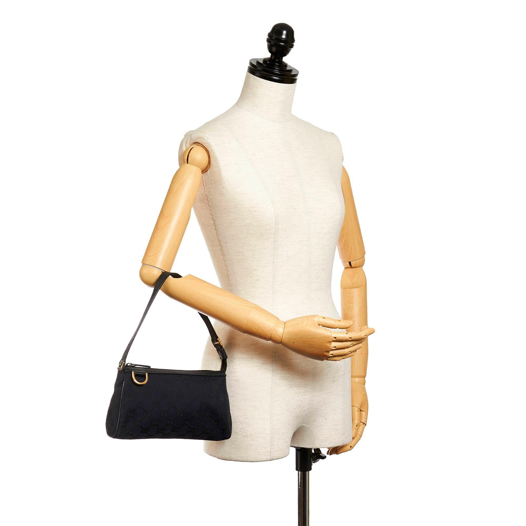 Gucci Gucci Canvas Baguette (SHG-27615)