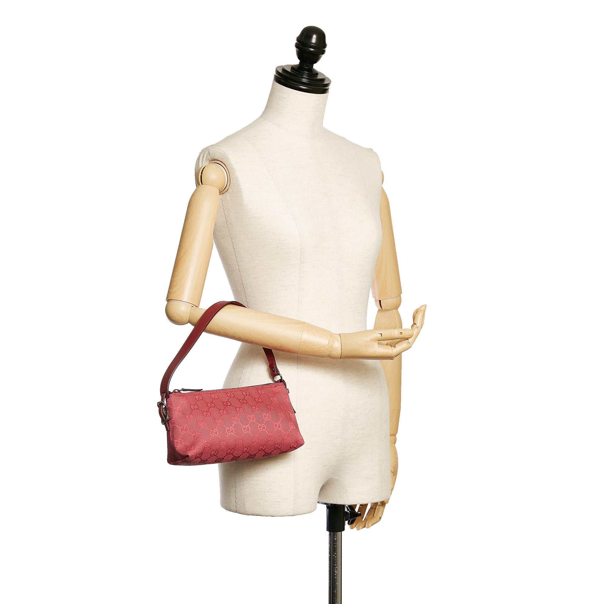 Gucci Gucci Canvas Baguette (SHG-28438)