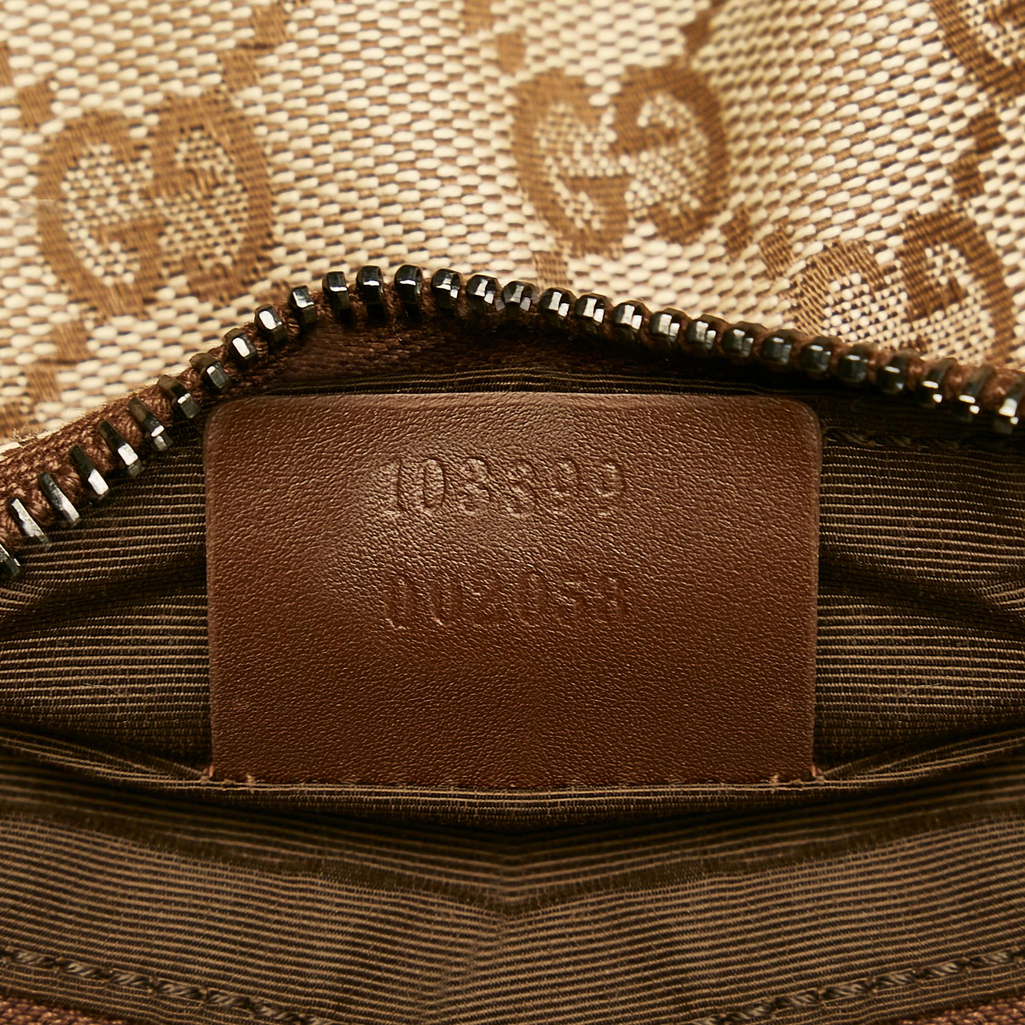 Gucci Gucci Canvas Baguette (SHG-28682)