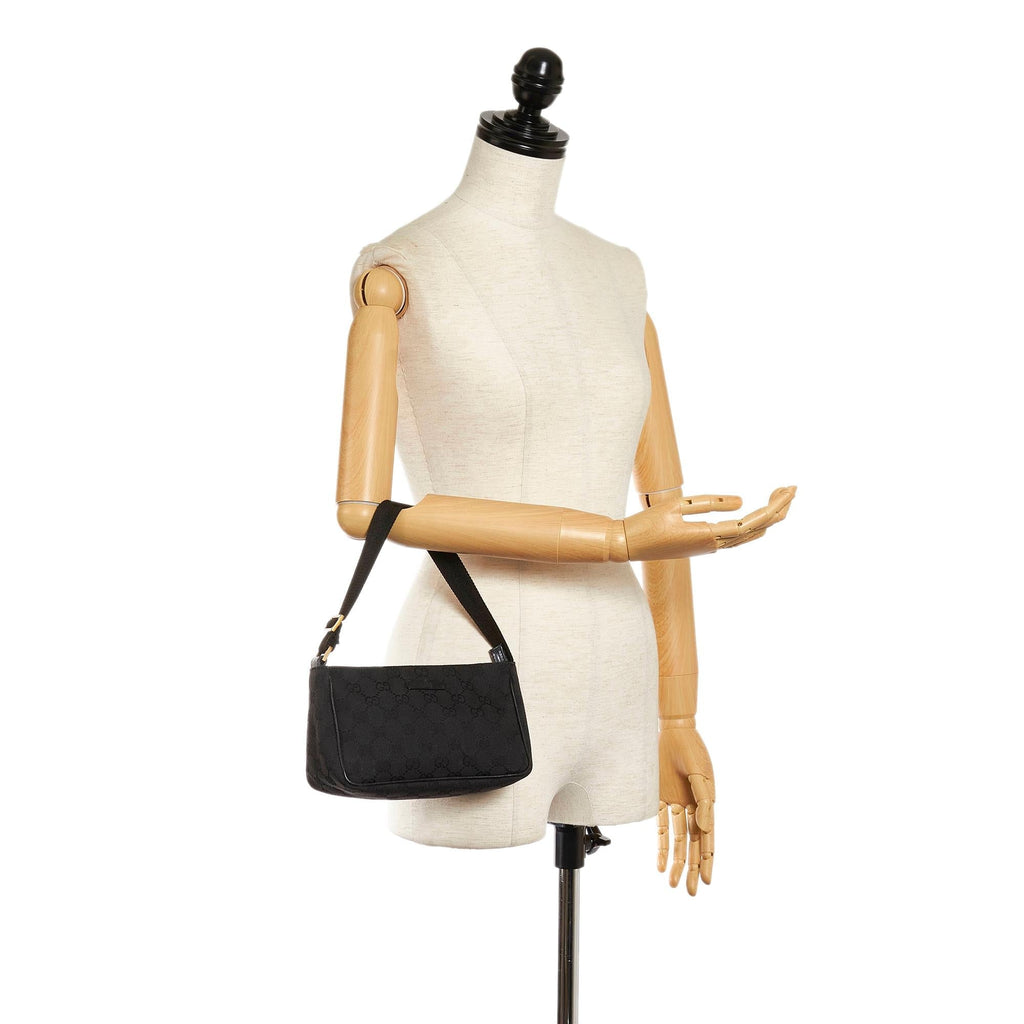 Gucci Gucci Canvas Baguette (SHG-33039)