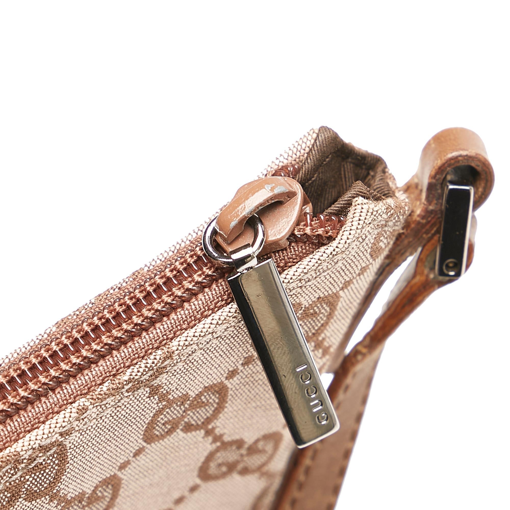 Gucci Gucci Canvas Baguette (SHG-33187)