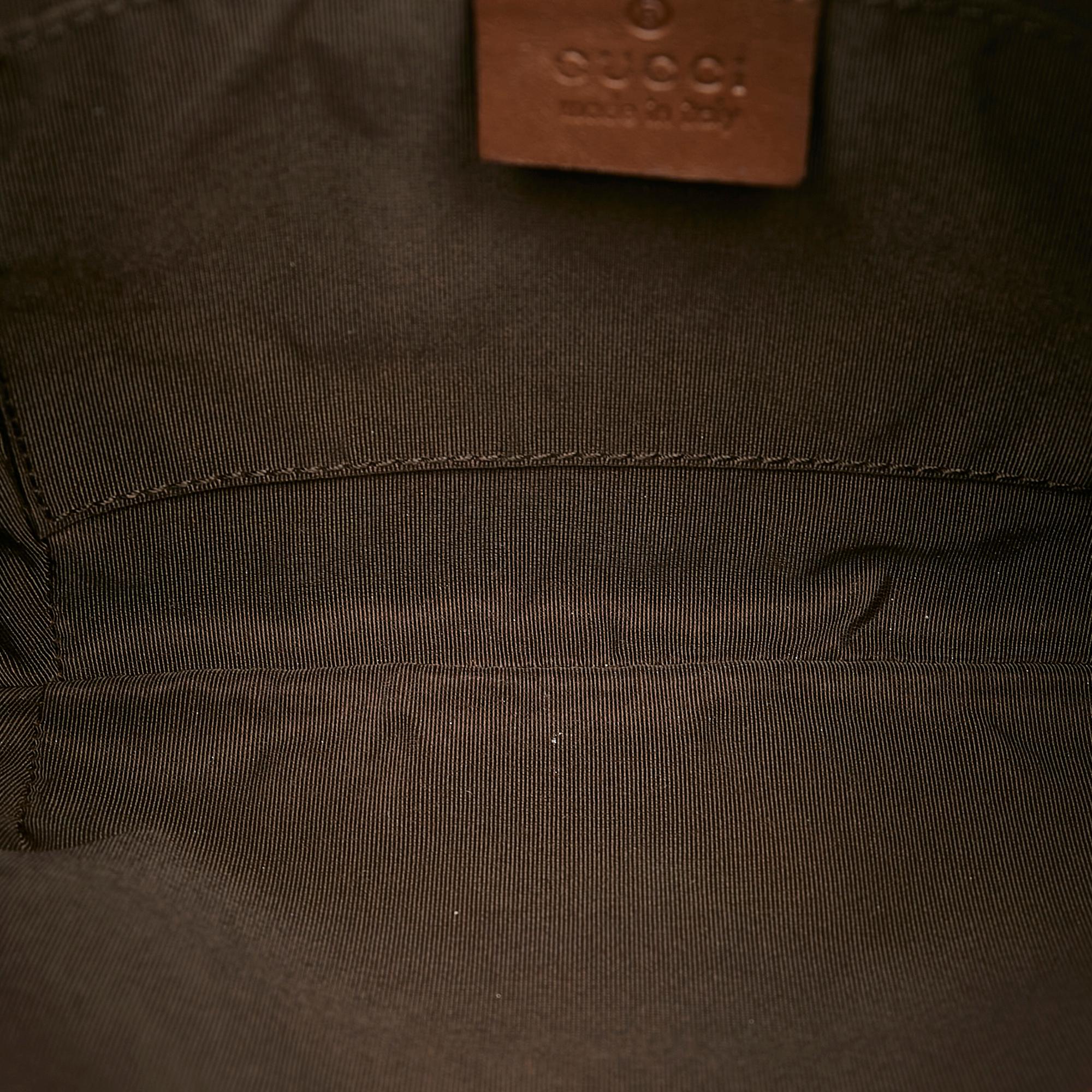 Gucci Gucci Canvas Baguette (SHG-33187)