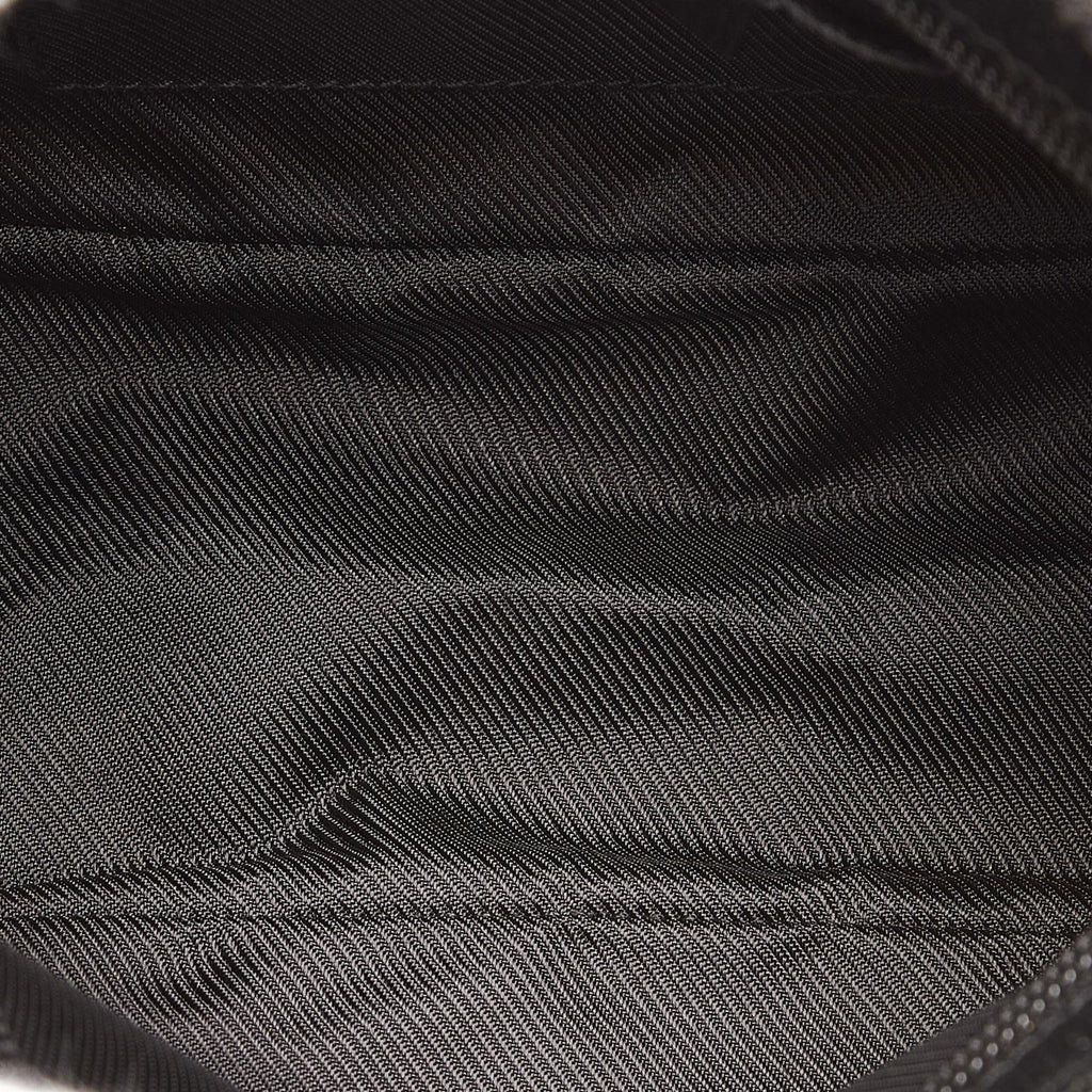 Gucci GG Canvas Baguette (SHG-aB5Twz)