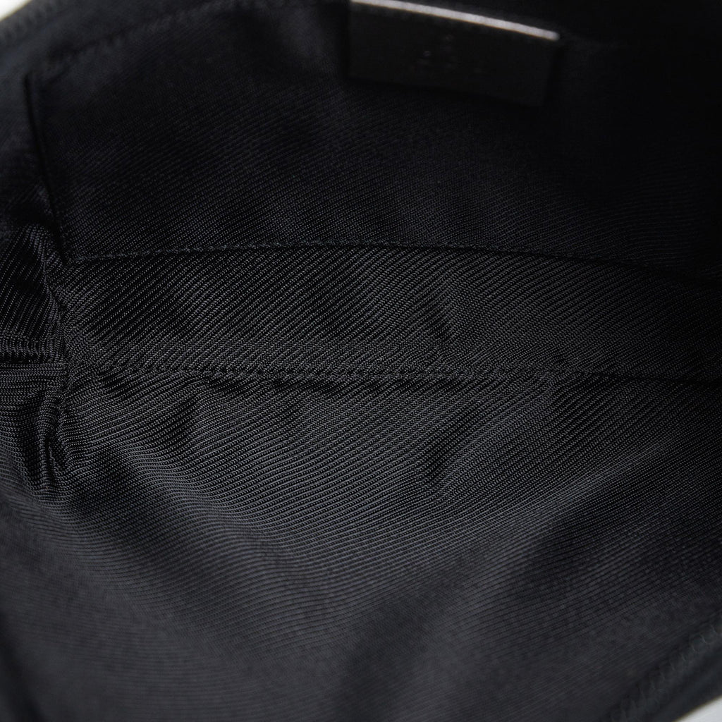Gucci GG Canvas Baguette (SHG-a002Ry)